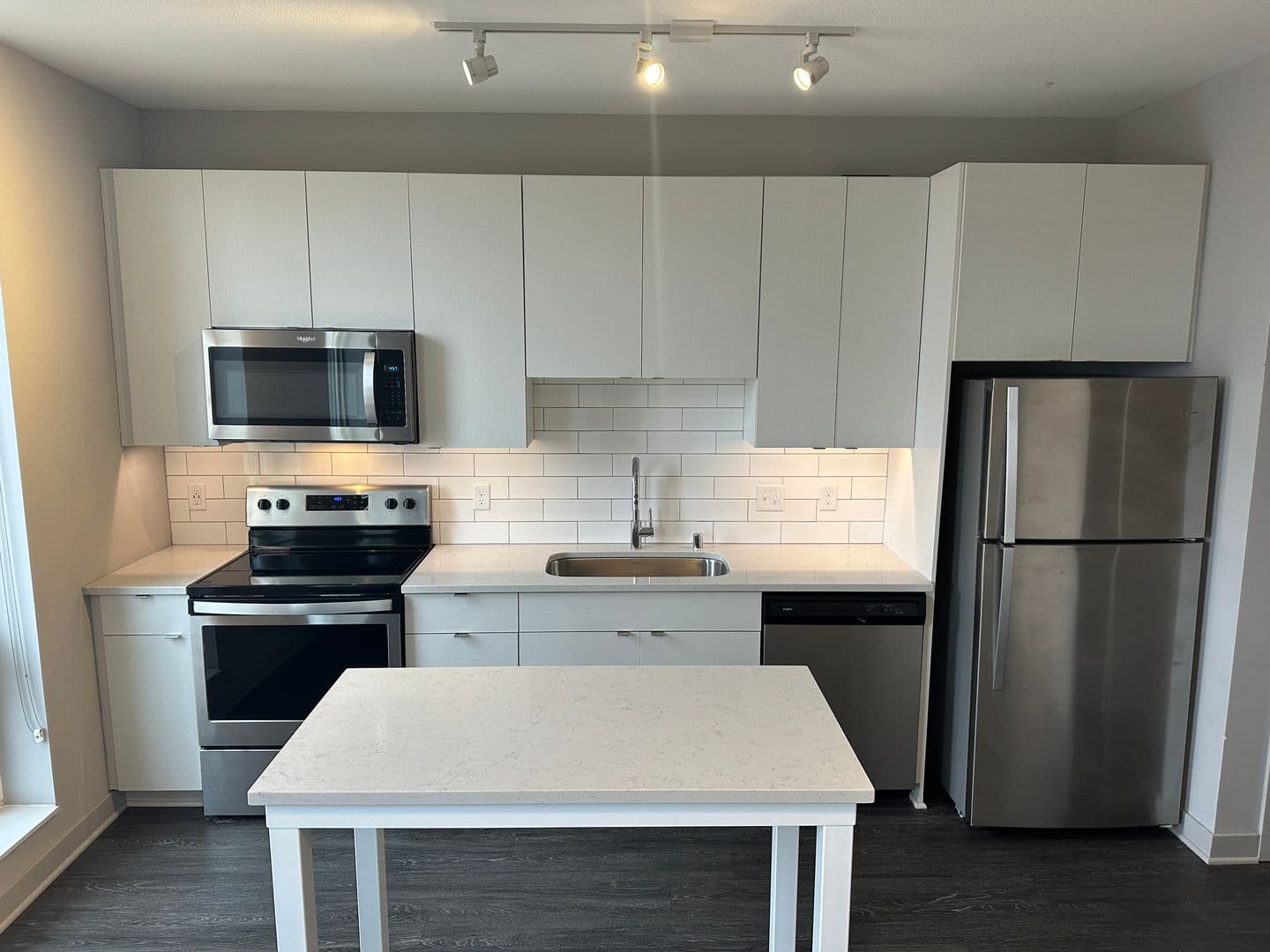 Luna Apartments 37 of 64
