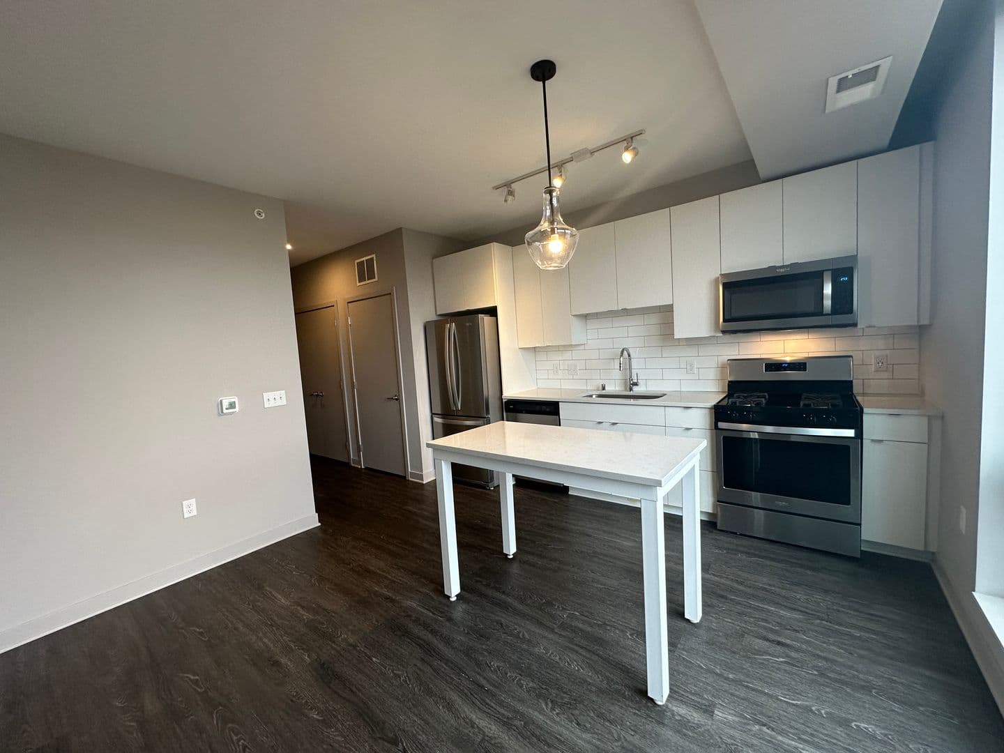 Luna Apartments 59 of 64