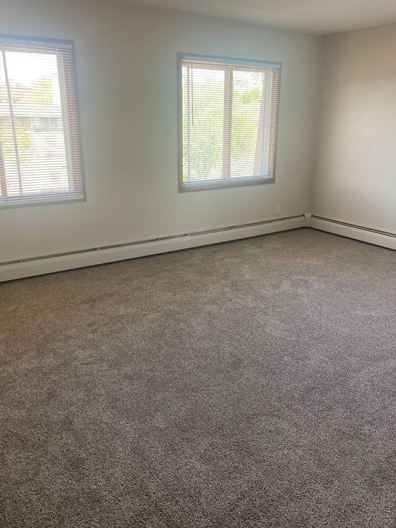 2801 Girard Avenue South 3 of 9