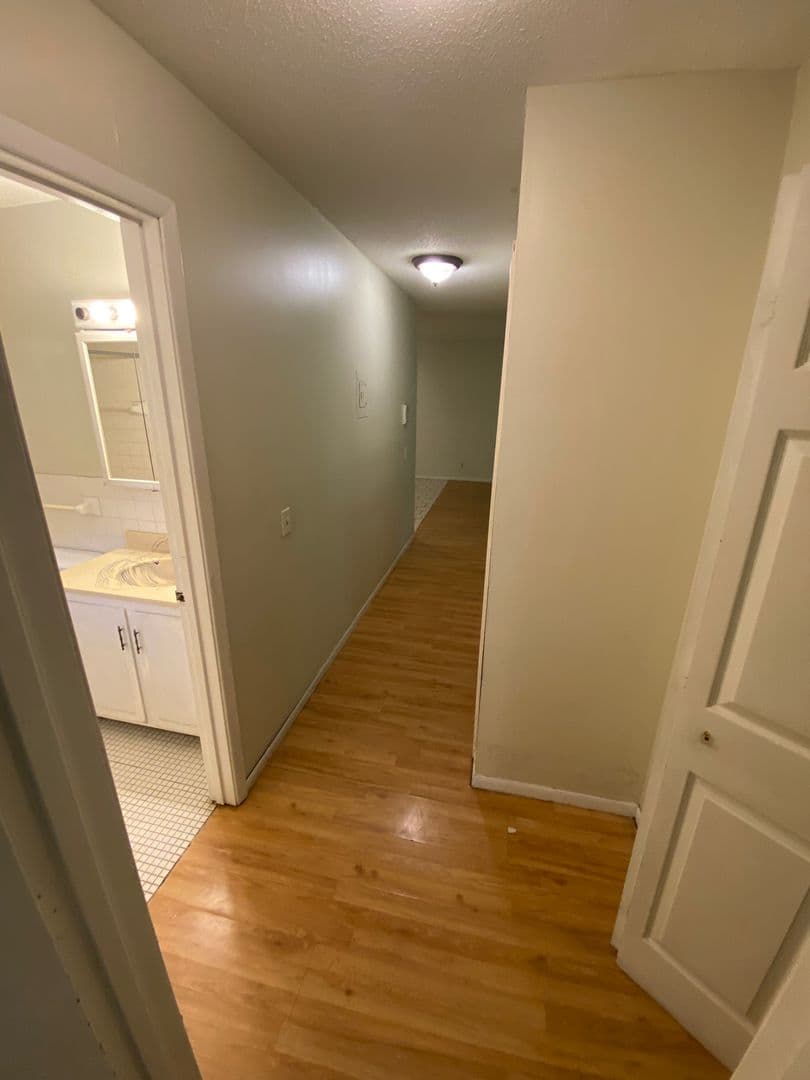 1314 West 28th Street 6 of 6