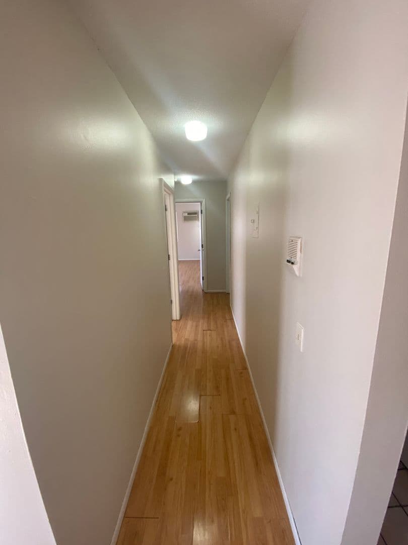 1314 West 28th Street 4 of 12