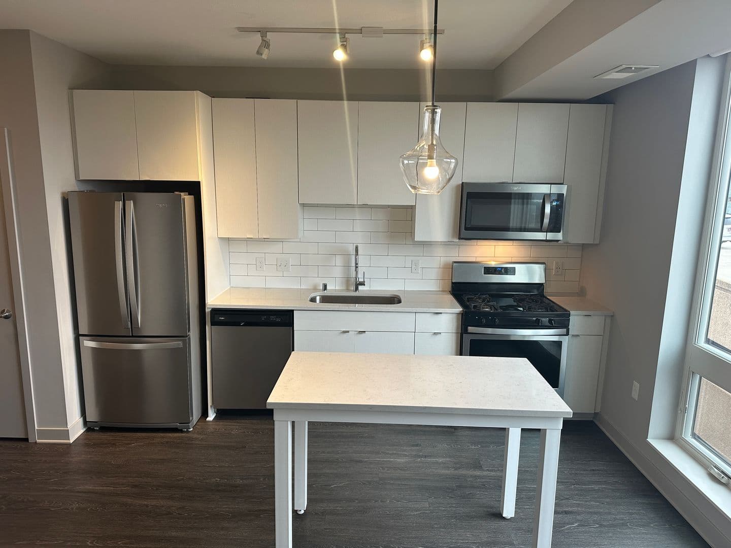 Luna Apartments 60 of 64