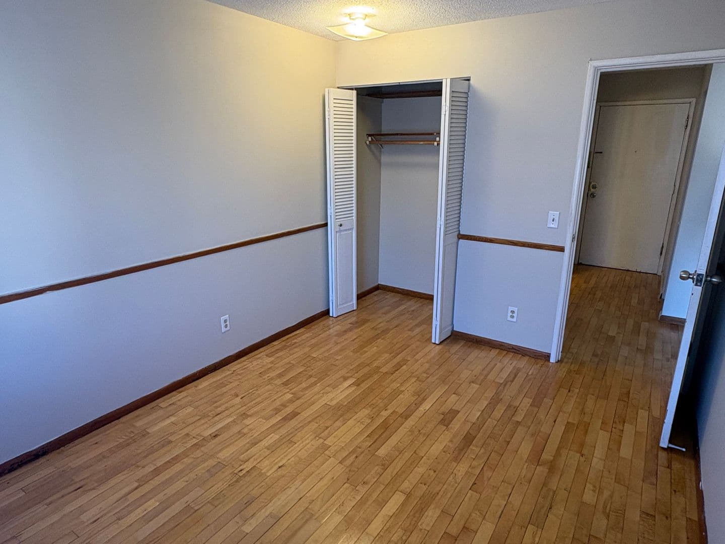 2801 Girard Avenue South 4 of 6