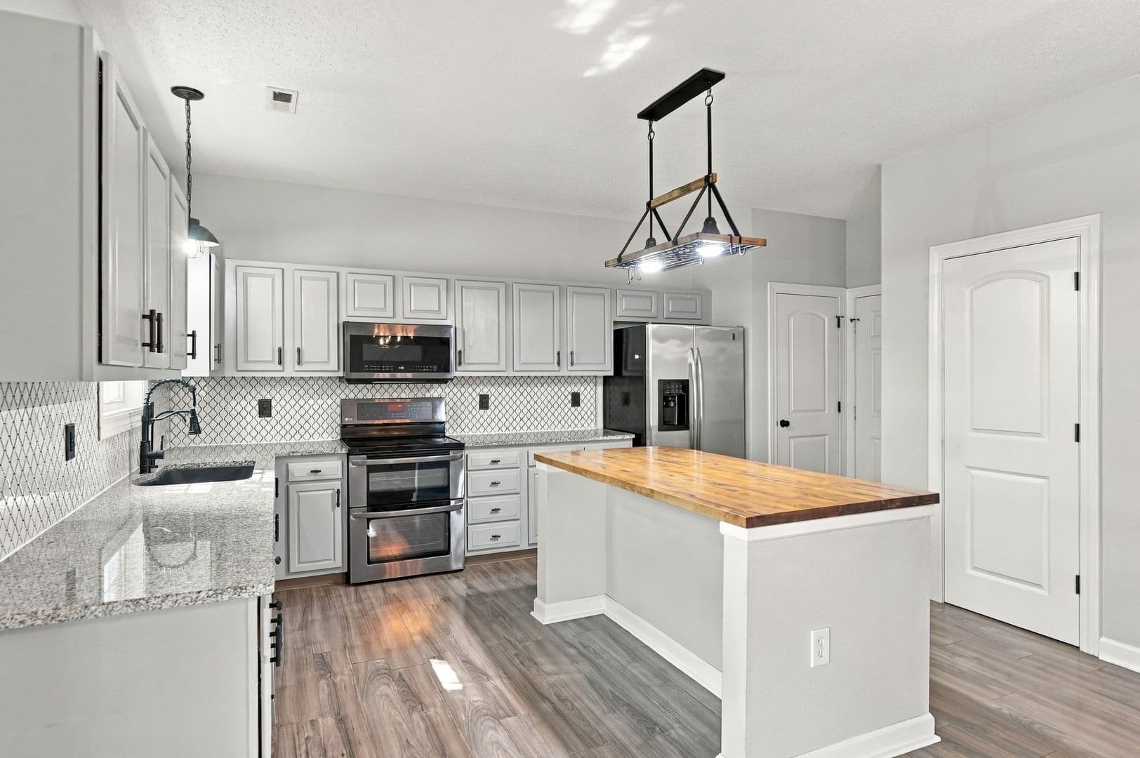 10665 Brooks St 12 of 37