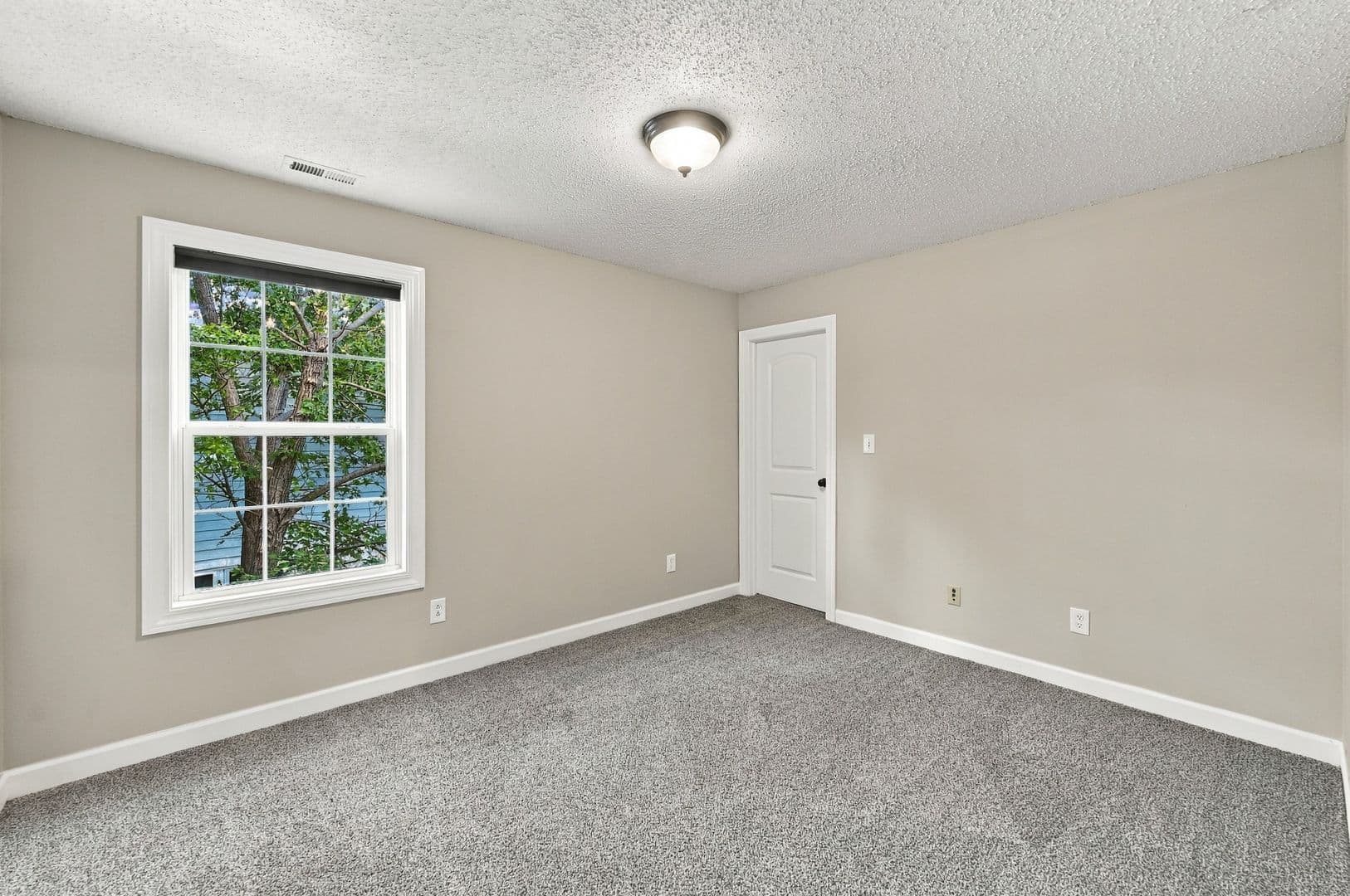 10665 Brooks St 28 of 37