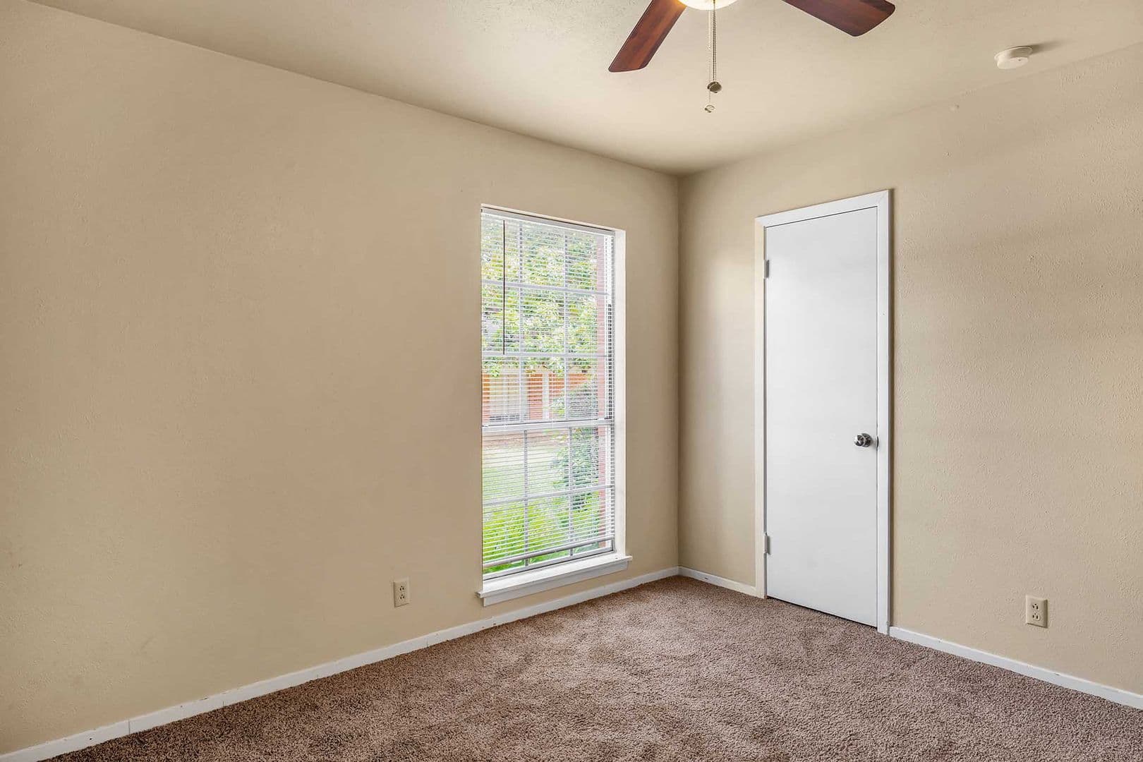 Drake Barclay Apartment 6 of 19