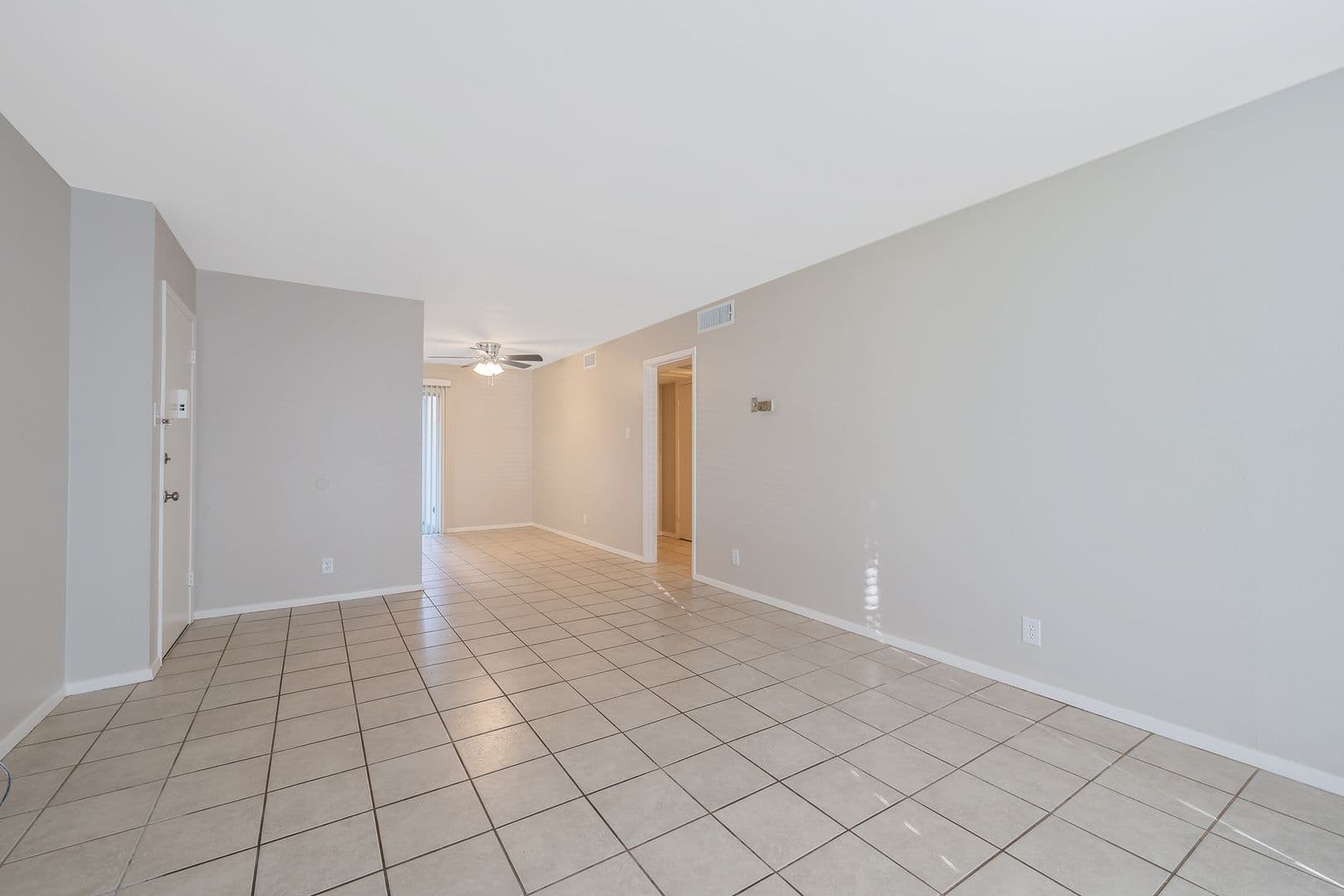 Drake Barclay Apartment 3 of 21