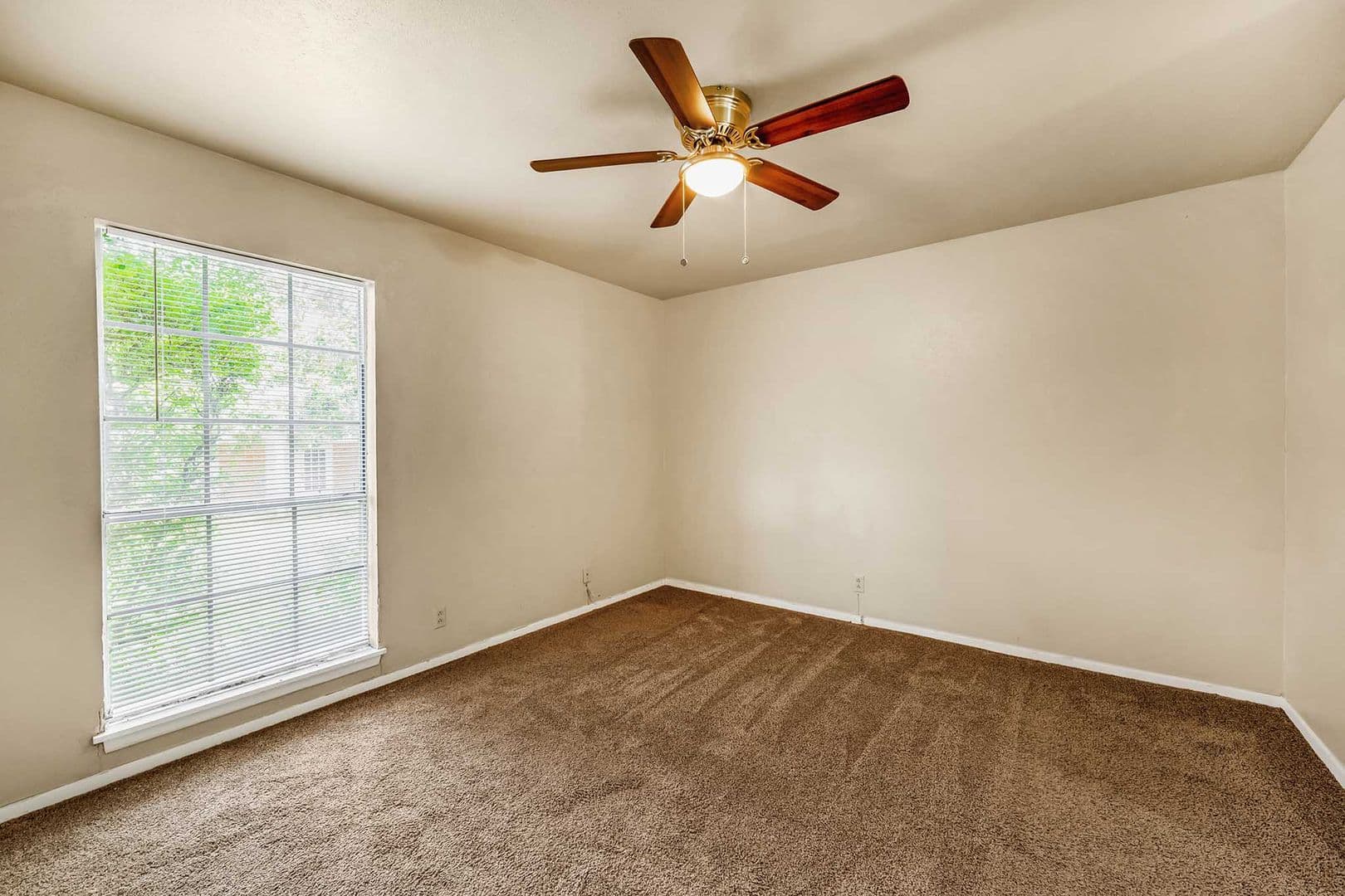 Drake Barclay Apartment 8 of 19