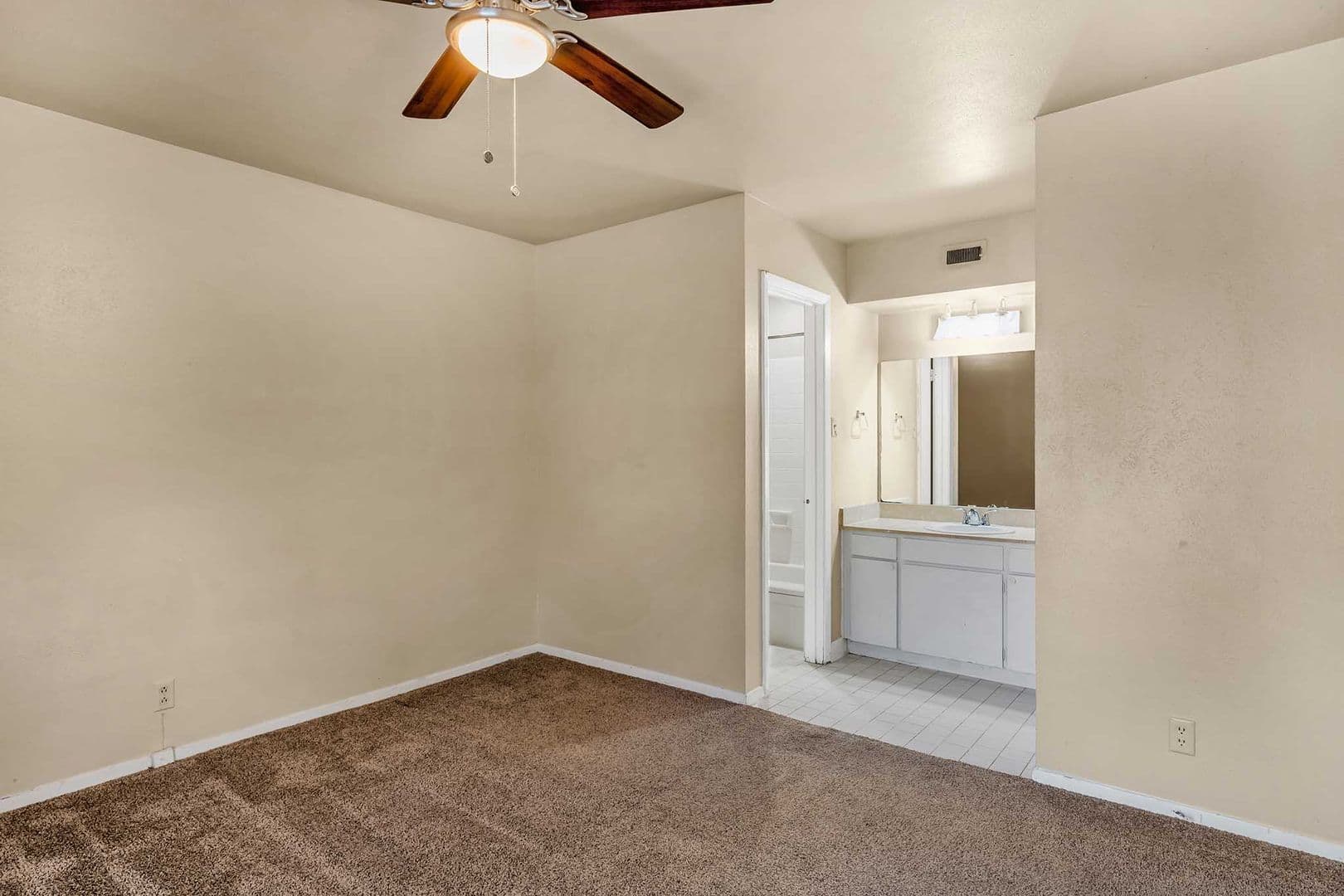 Drake Barclay Apartment 9 of 19