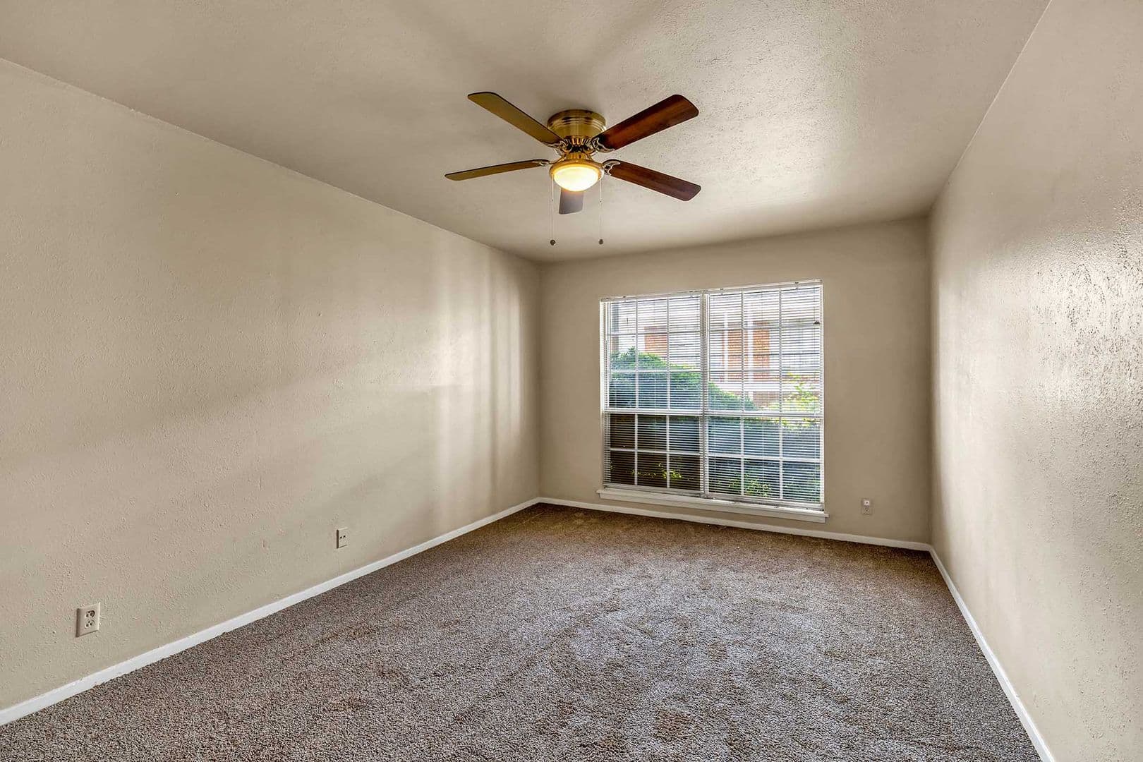 Drake Barclay Apartment 6 of 16