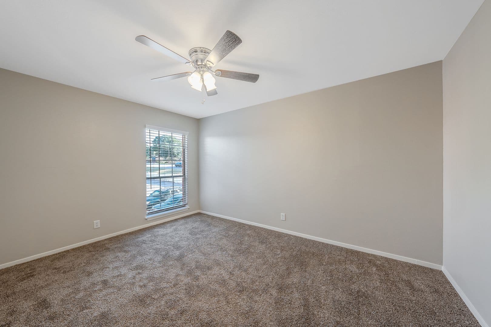 Drake Barclay Apartment 9 of 21