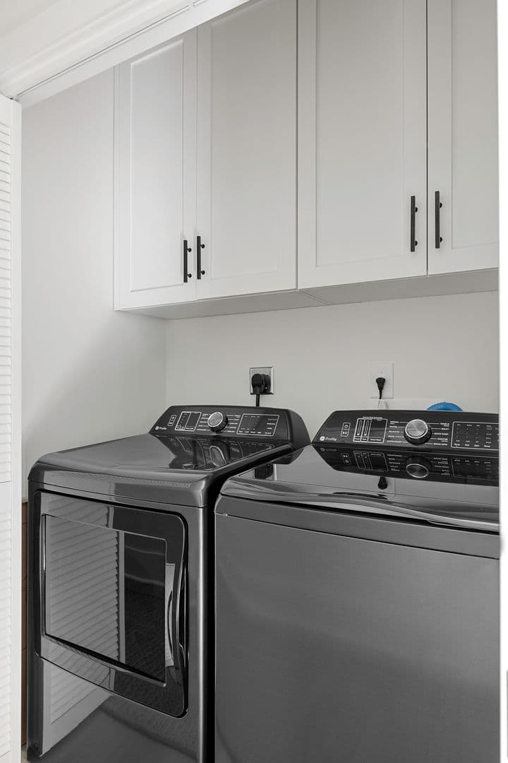 Villa Noir- 706 York Street, Unit B 44 of 69