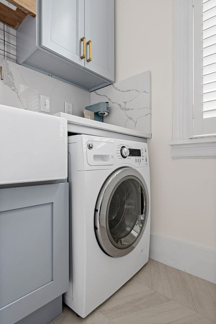 The Lavender Suite- 65 Vanderhorst Street, Aparment D 11 of 22