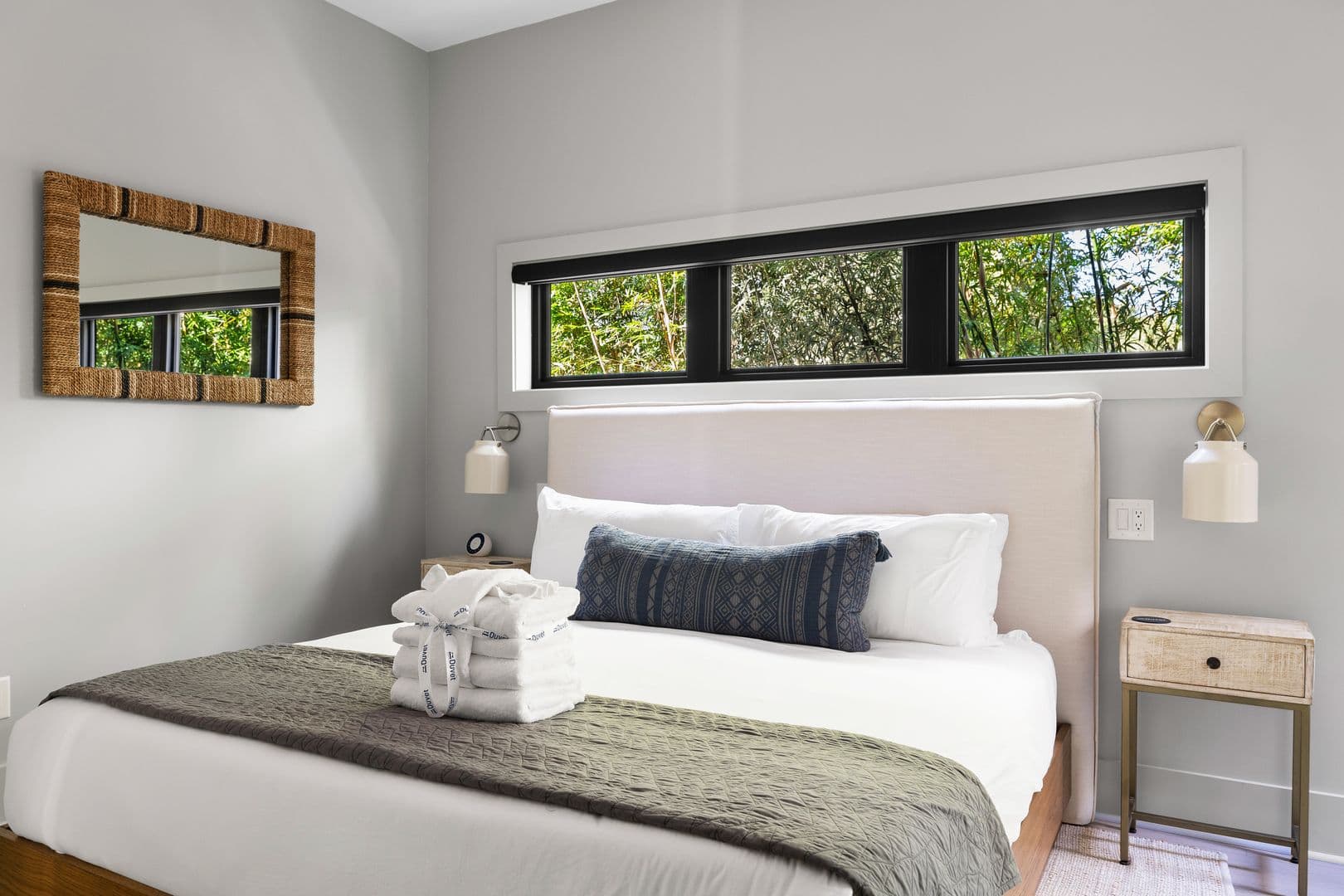 Villa Noir- 706 York Street, Unit B 47 of 69