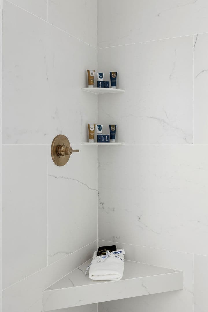 Villa Noir- 706 York Street, Unit B 36 of 69