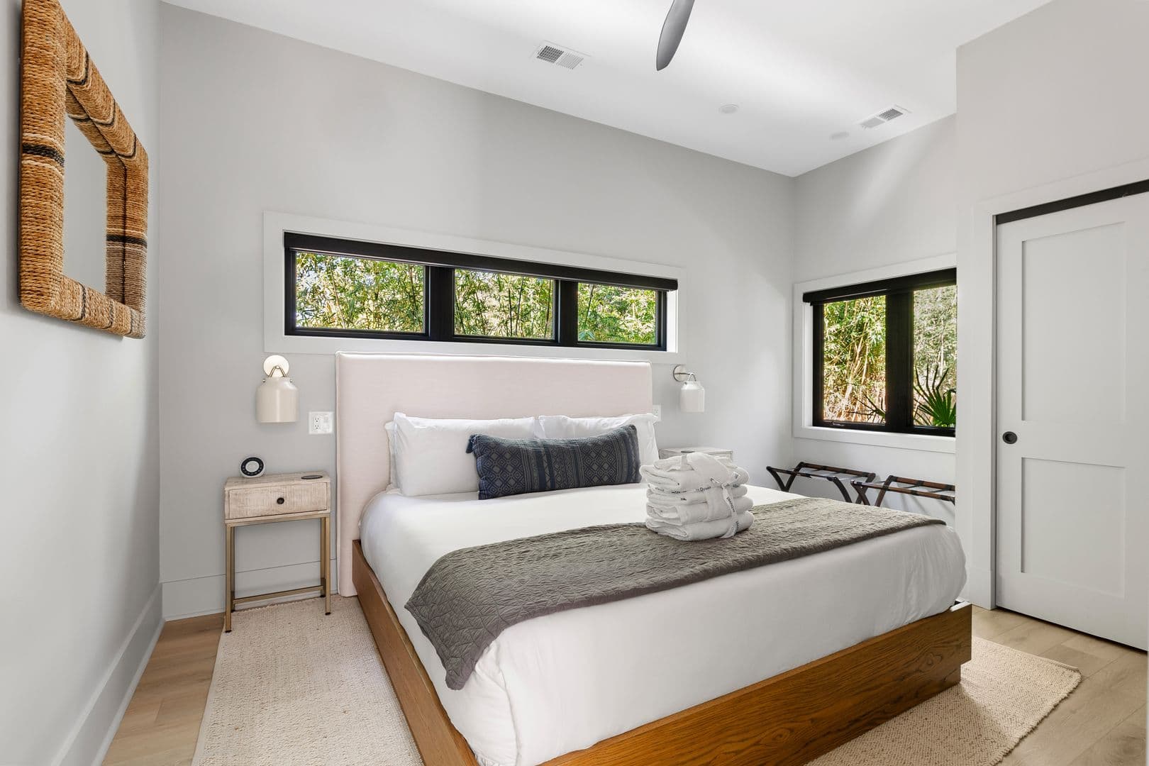 Villa Noir- 706 York Street, Unit B 45 of 69