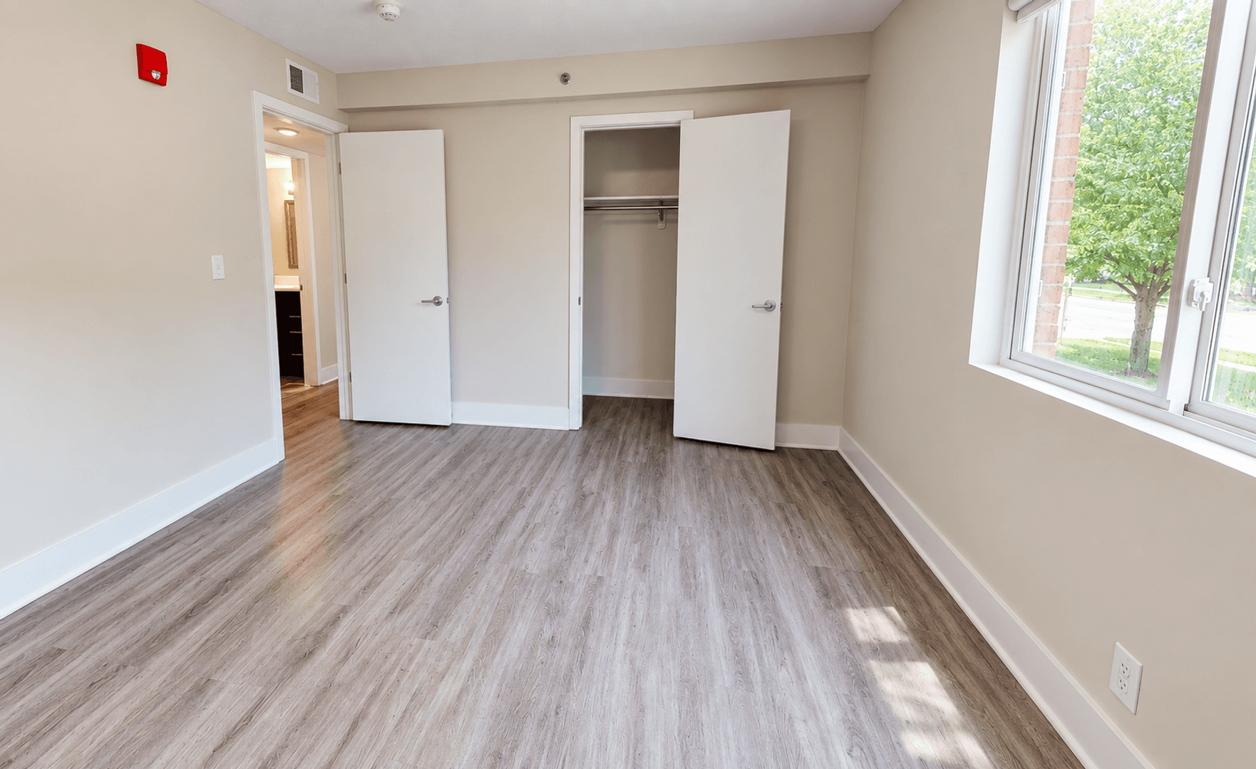 DreamVesting Loop, LLC (4001 Holdrege Street) 8 of 9