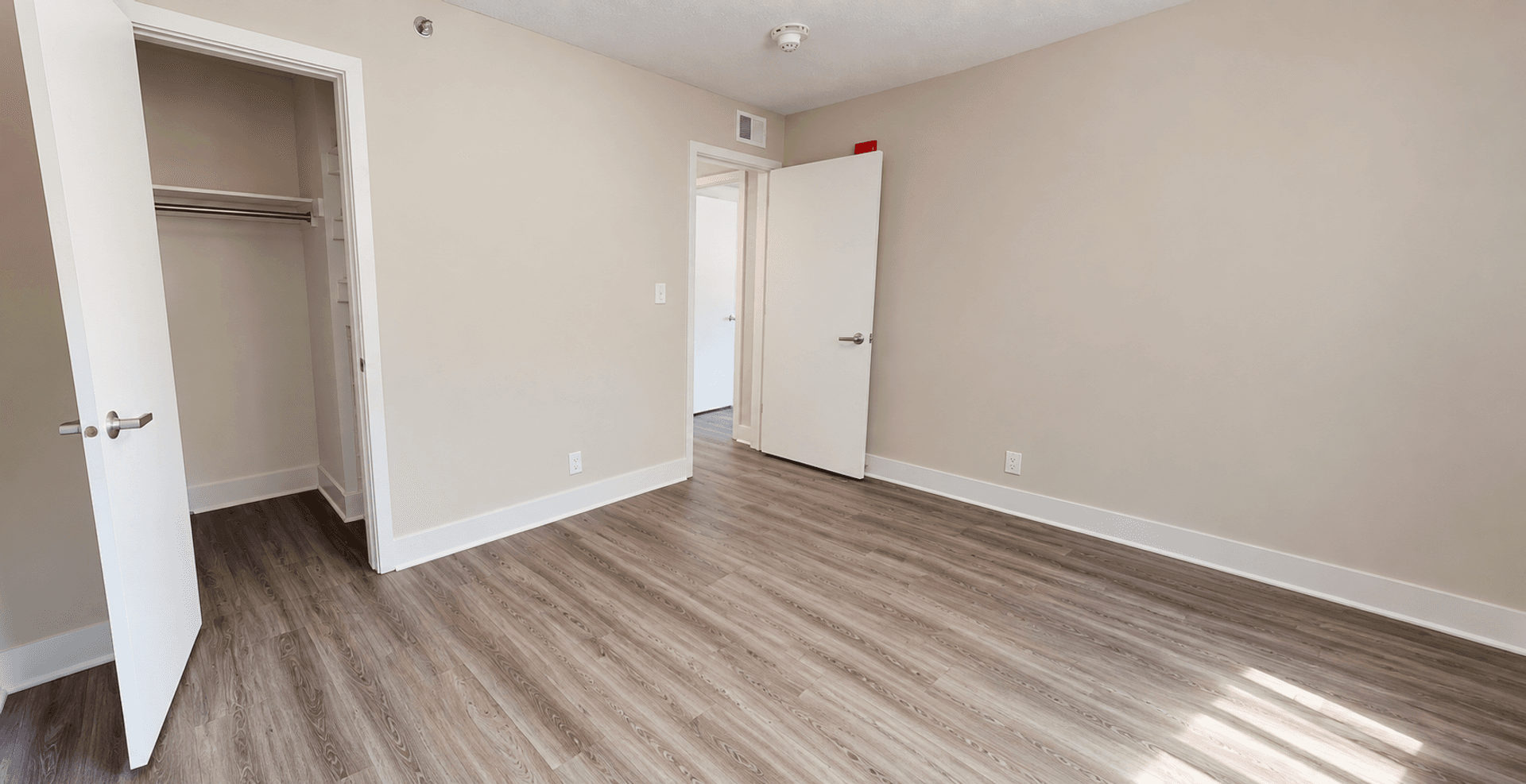 DreamVesting Loop, LLC (4001 Holdrege Street) 7 of 9