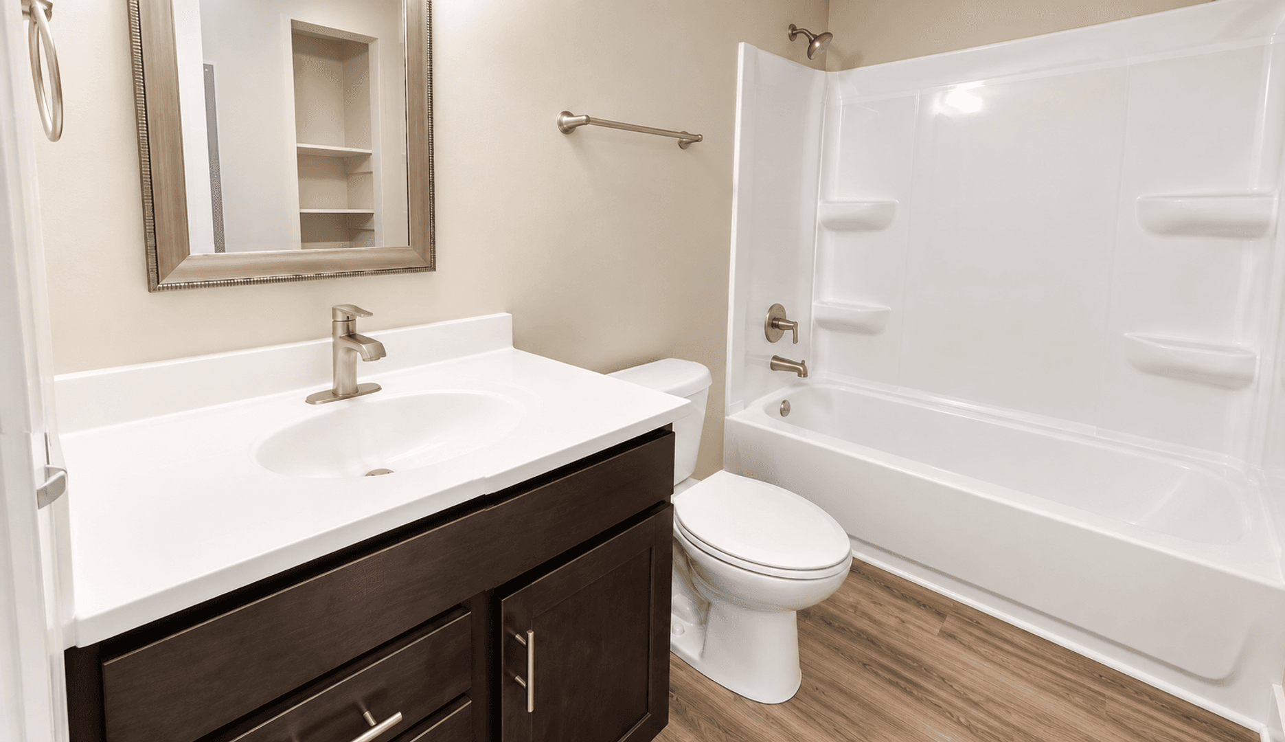 DreamVesting Loop, LLC (4001 Holdrege Street) 4 of 11