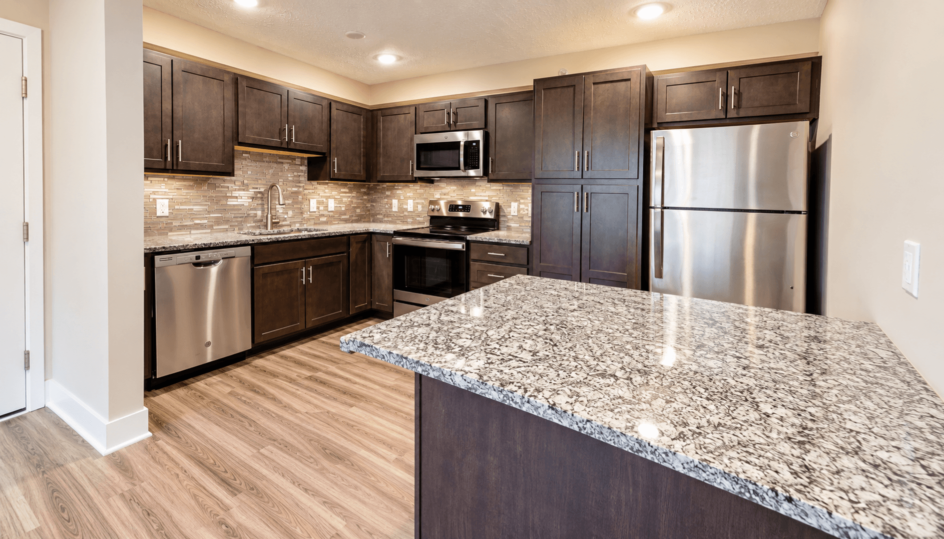 DreamVesting Loop, LLC (4001 Holdrege Street) 10 of 11