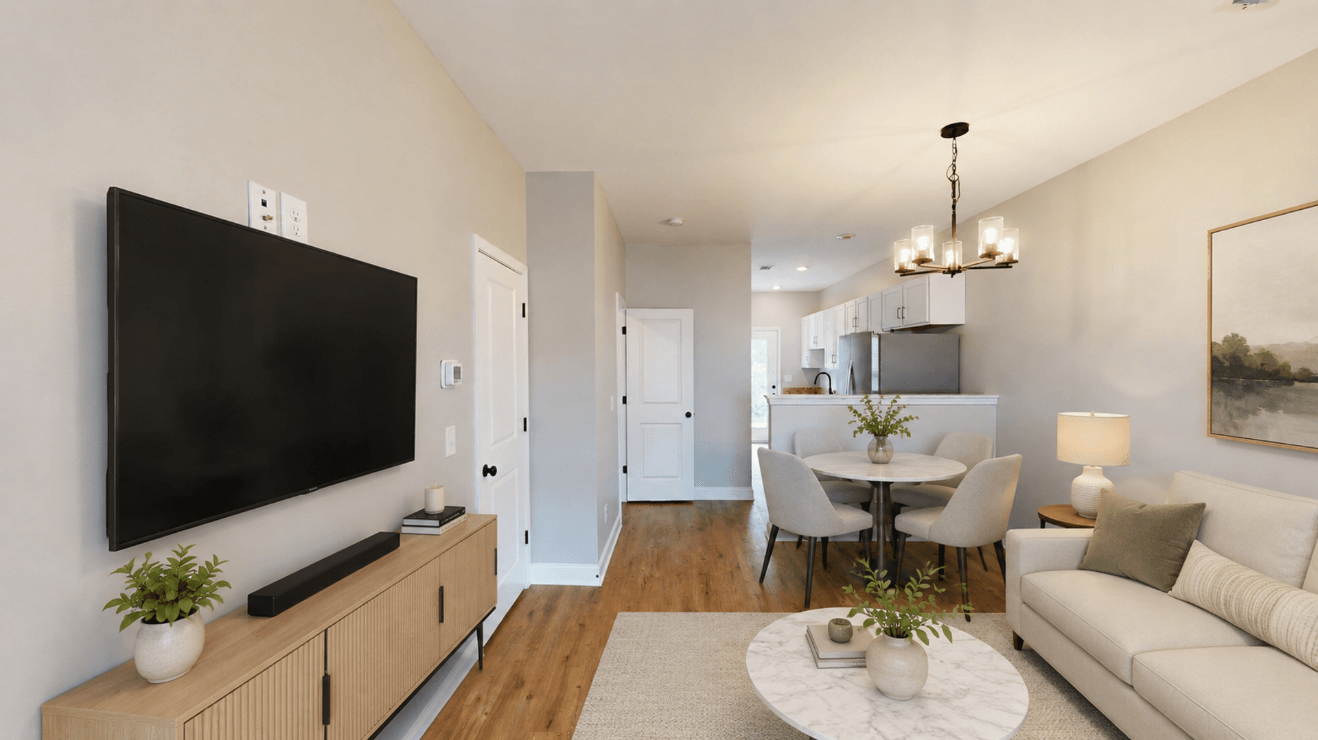 Get 1 Month FREE When You Sign an 18 Month Lease! 2 of 28