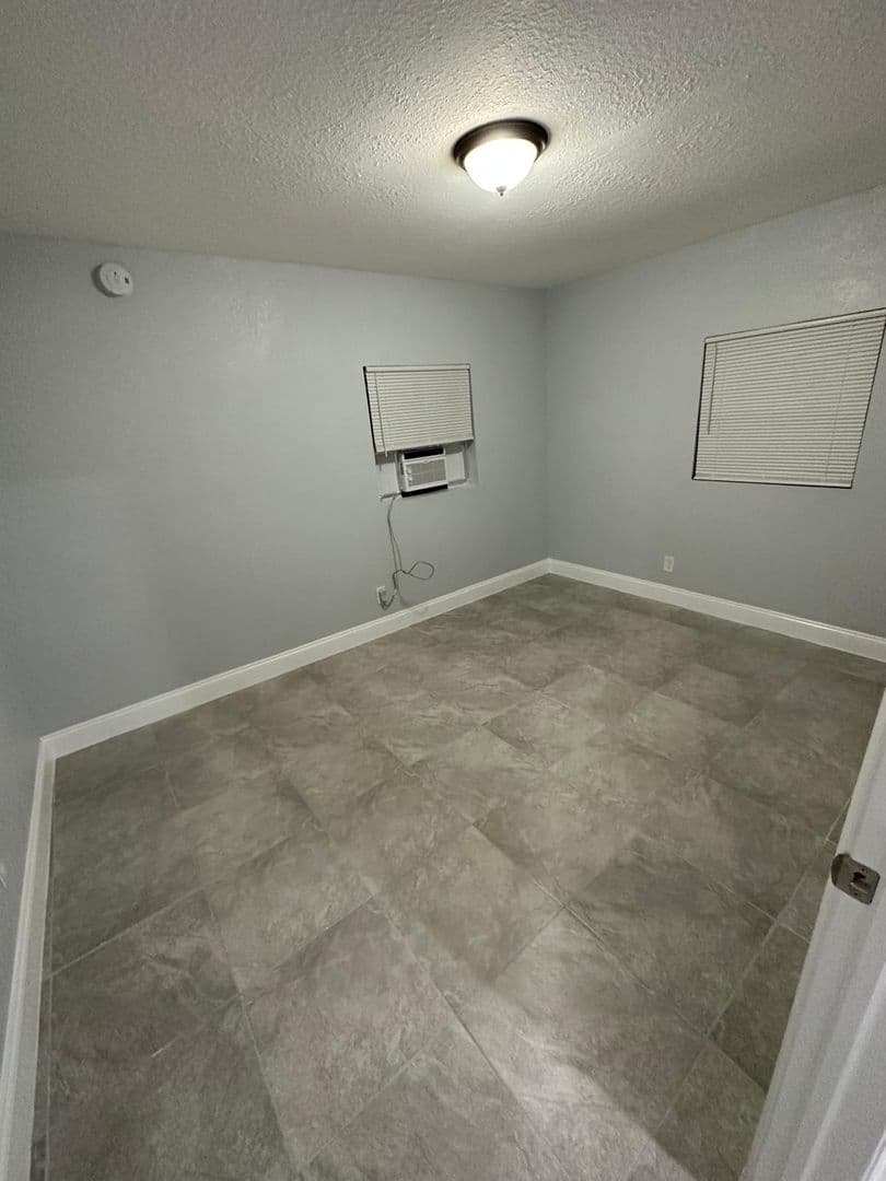 2511 Market St Unit B Jacksonville, FL 32206 19 of 25