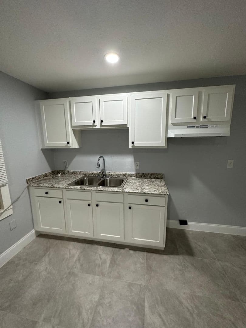 2511 Market St Unit B Jacksonville, FL 32206 8 of 25