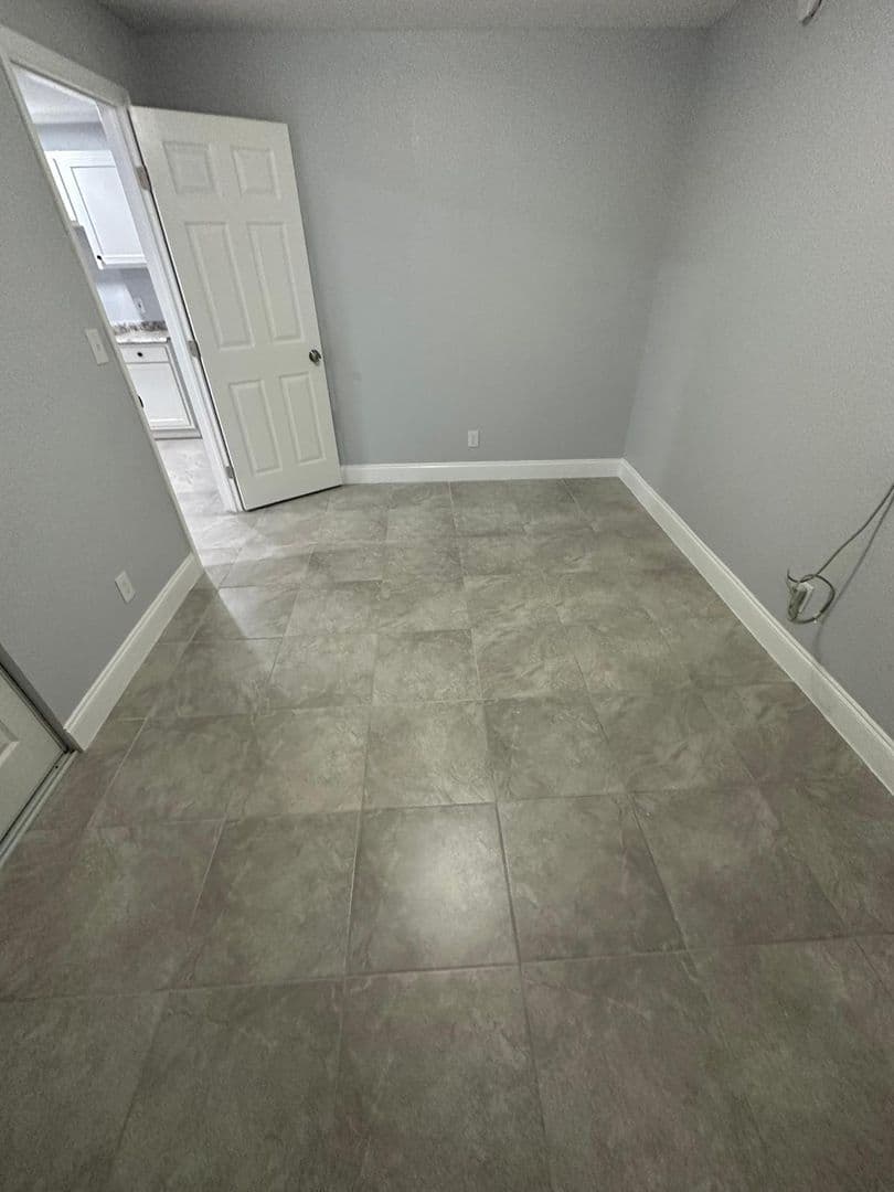 2511 Market St Unit B Jacksonville, FL 32206 7 of 25