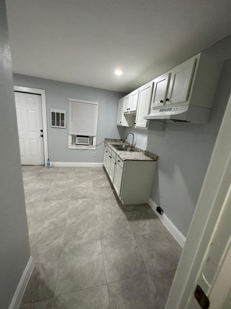 2511 Market St Unit B Jacksonville, FL 32206 22 of 25