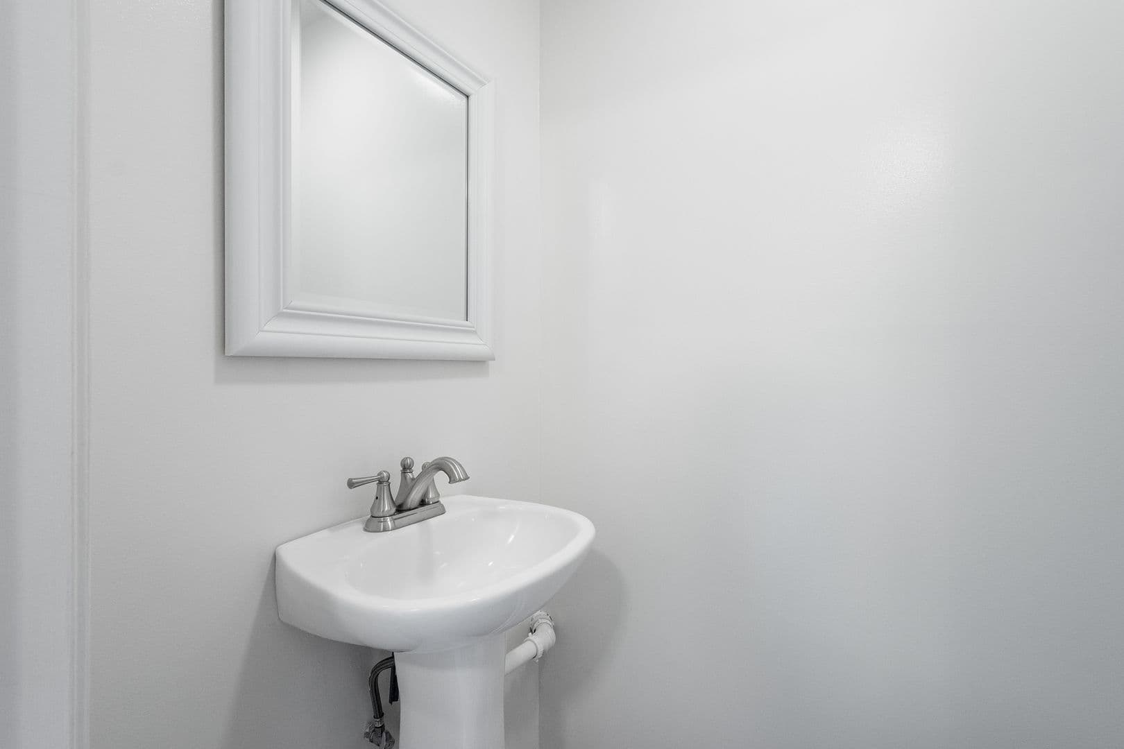 325 Clavale Drive 6 of 14