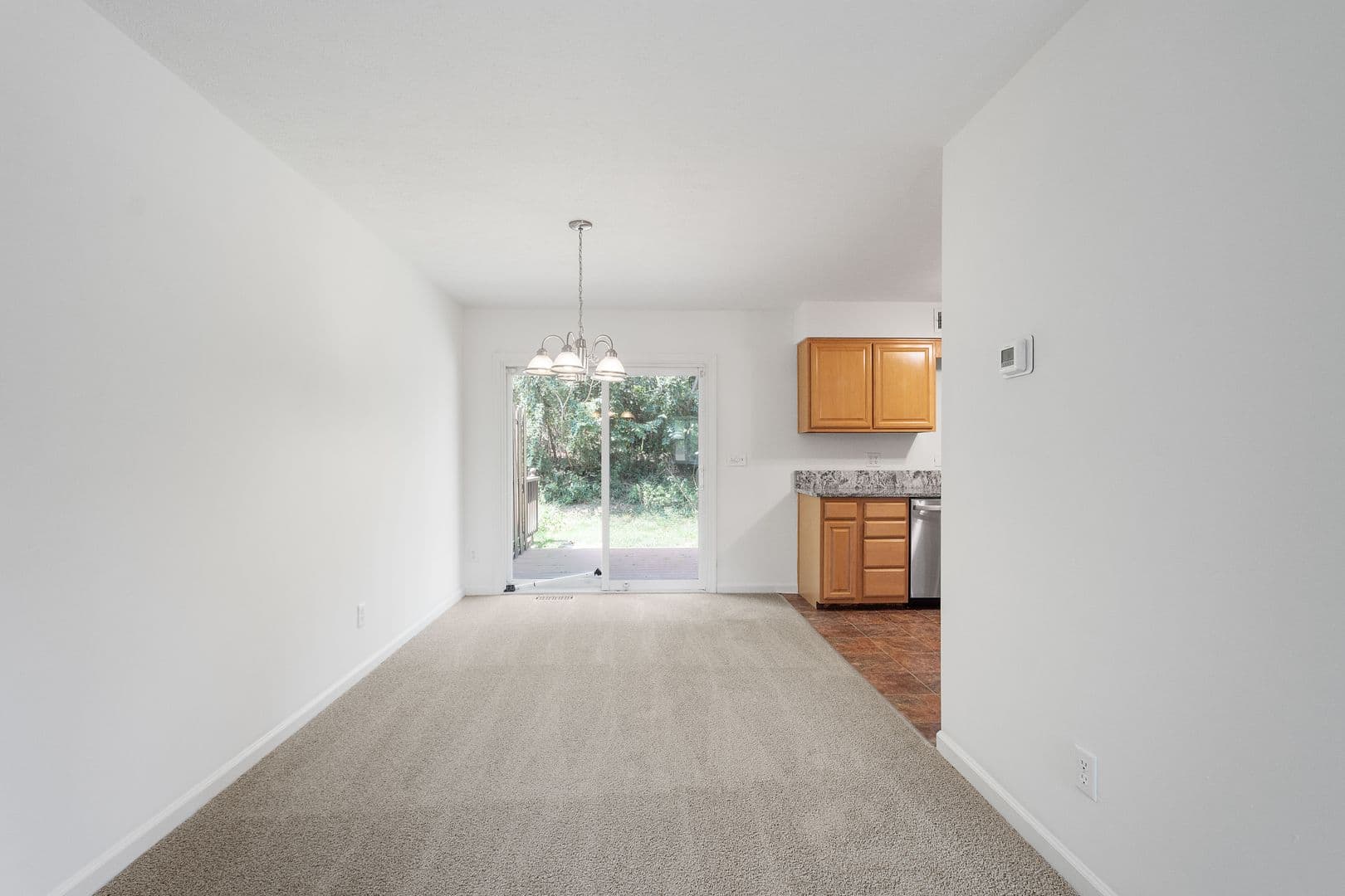 325 Clavale Drive 4 of 14