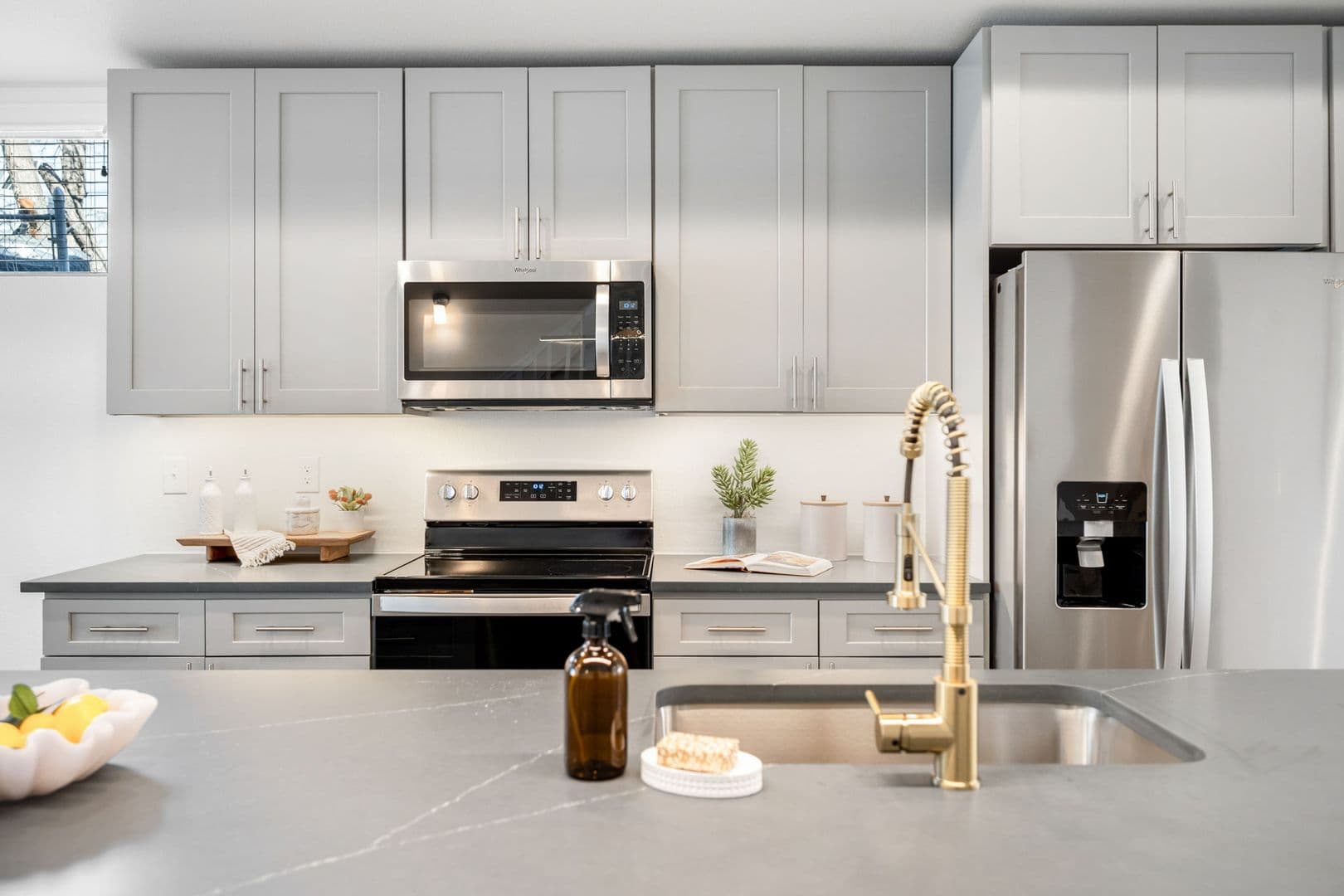 Spacious 5-Bedroom Duplex in Denver Near Sloan’s Lake 6 of 8