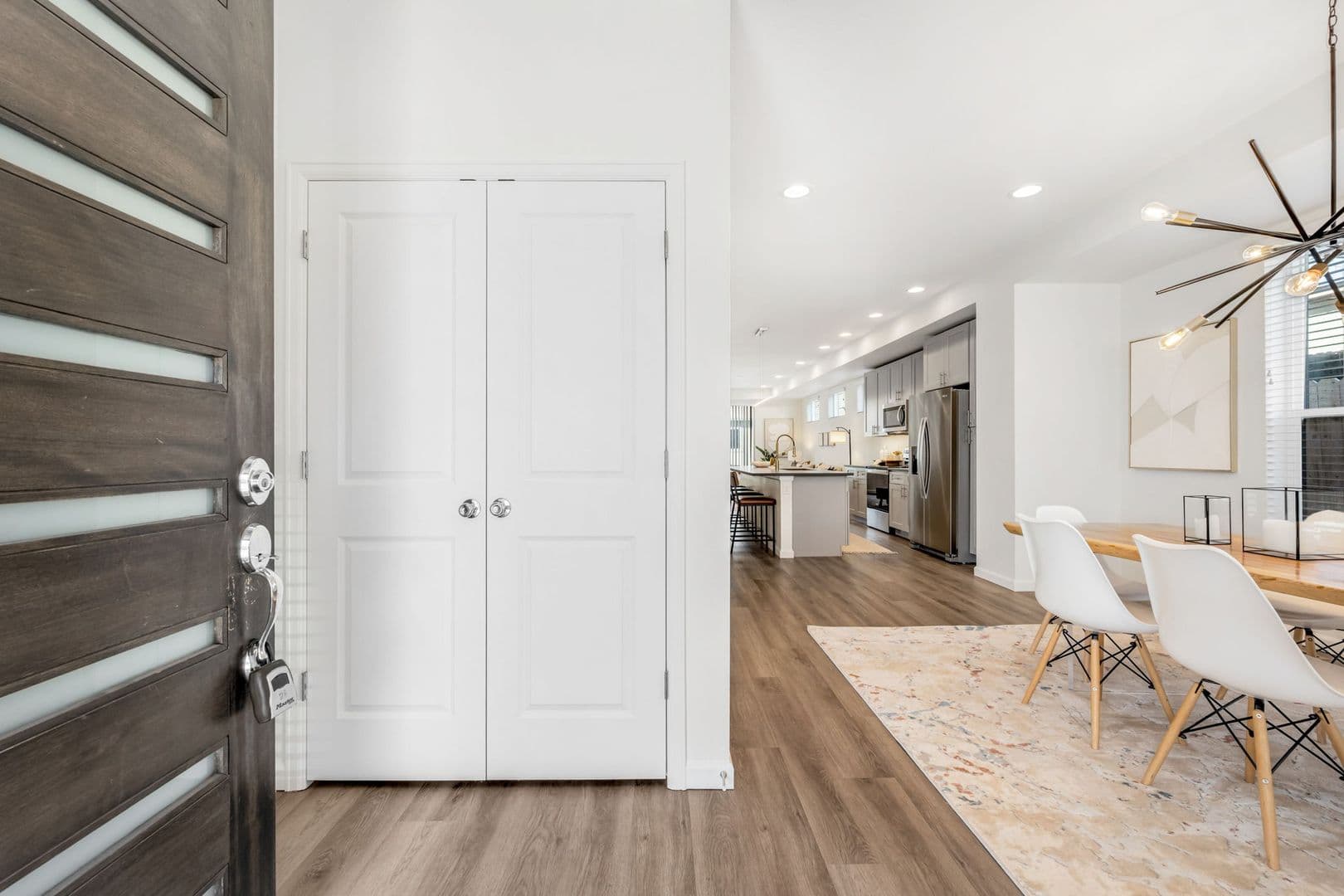 Spacious 5-Bedroom Duplex in Denver Near Sloan’s Lake 2 of 8