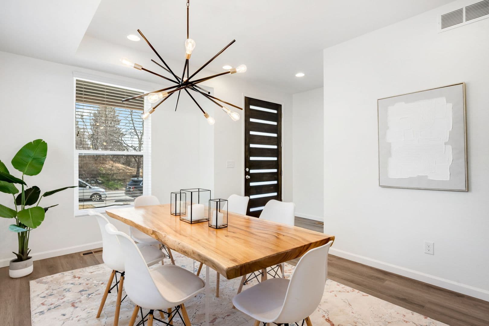 Spacious 5-Bedroom Duplex in Denver Near Sloan’s Lake 3 of 8