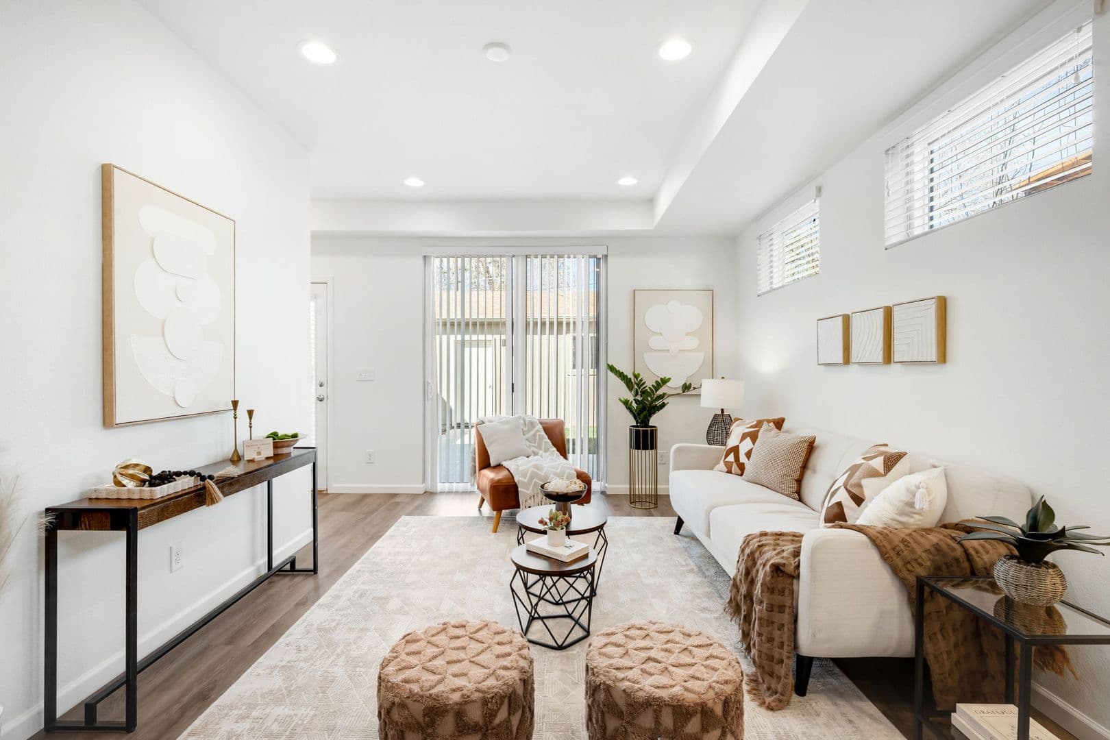 Spacious 5-Bedroom Duplex in Denver Near Sloan’s Lake 9 of 30