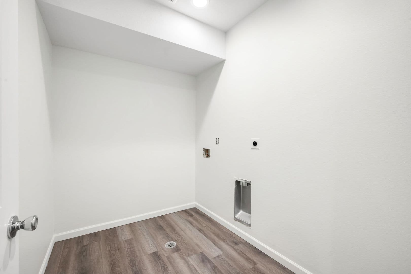 Spacious 5-Bedroom Duplex in Denver Near Sloan’s Lake 26 of 30