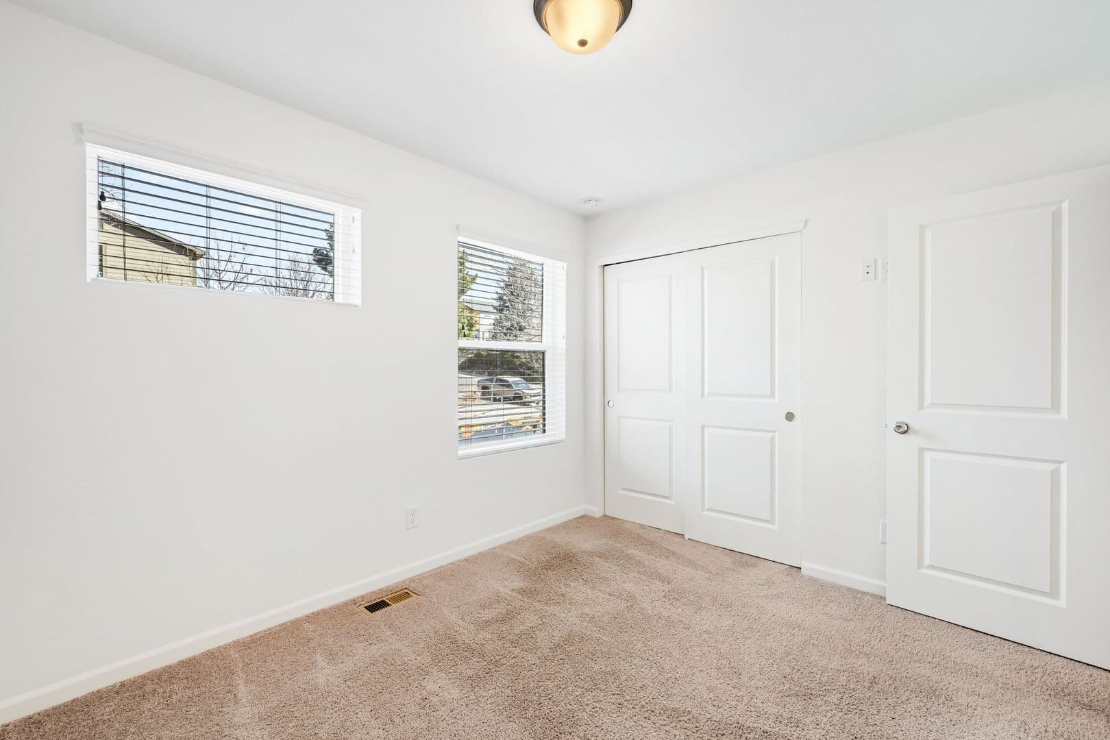 Spacious 5-Bedroom Duplex in Denver Near Sloan’s Lake 17 of 30