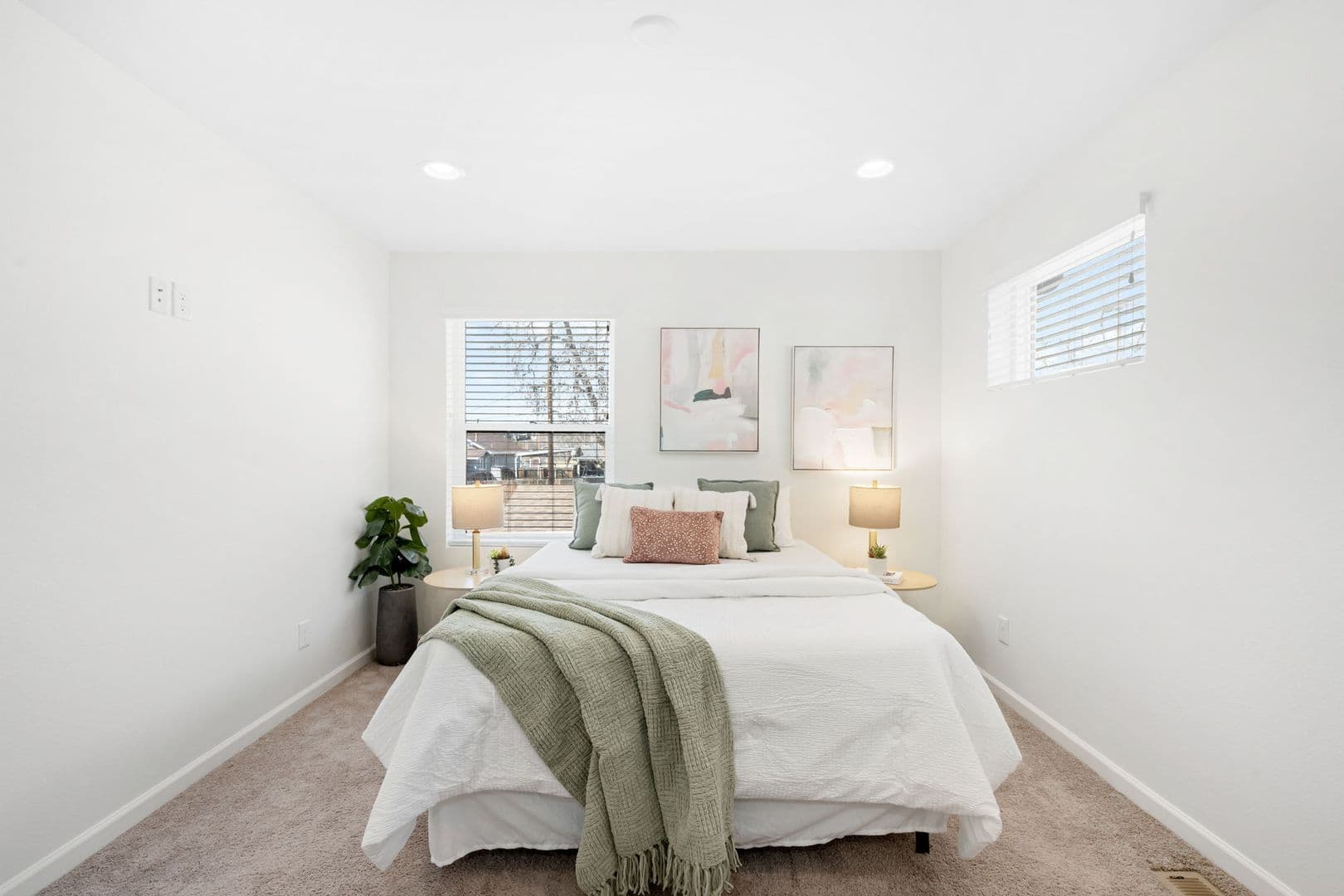 Spacious 5-Bedroom Duplex in Denver Near Sloan’s Lake 18 of 30