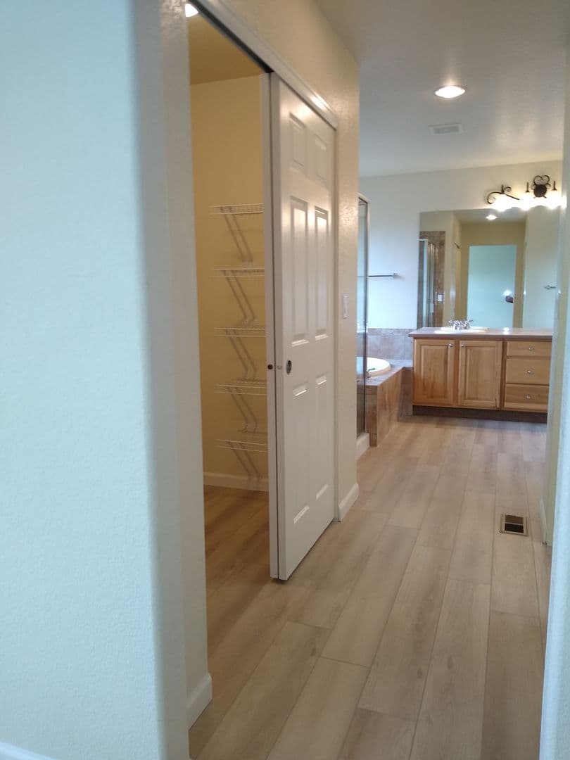 5863 Noble Court 61 of 124