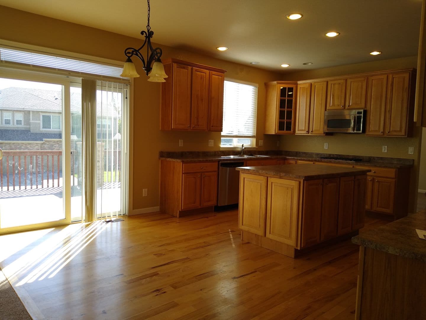 5863 Noble Court 45 of 124
