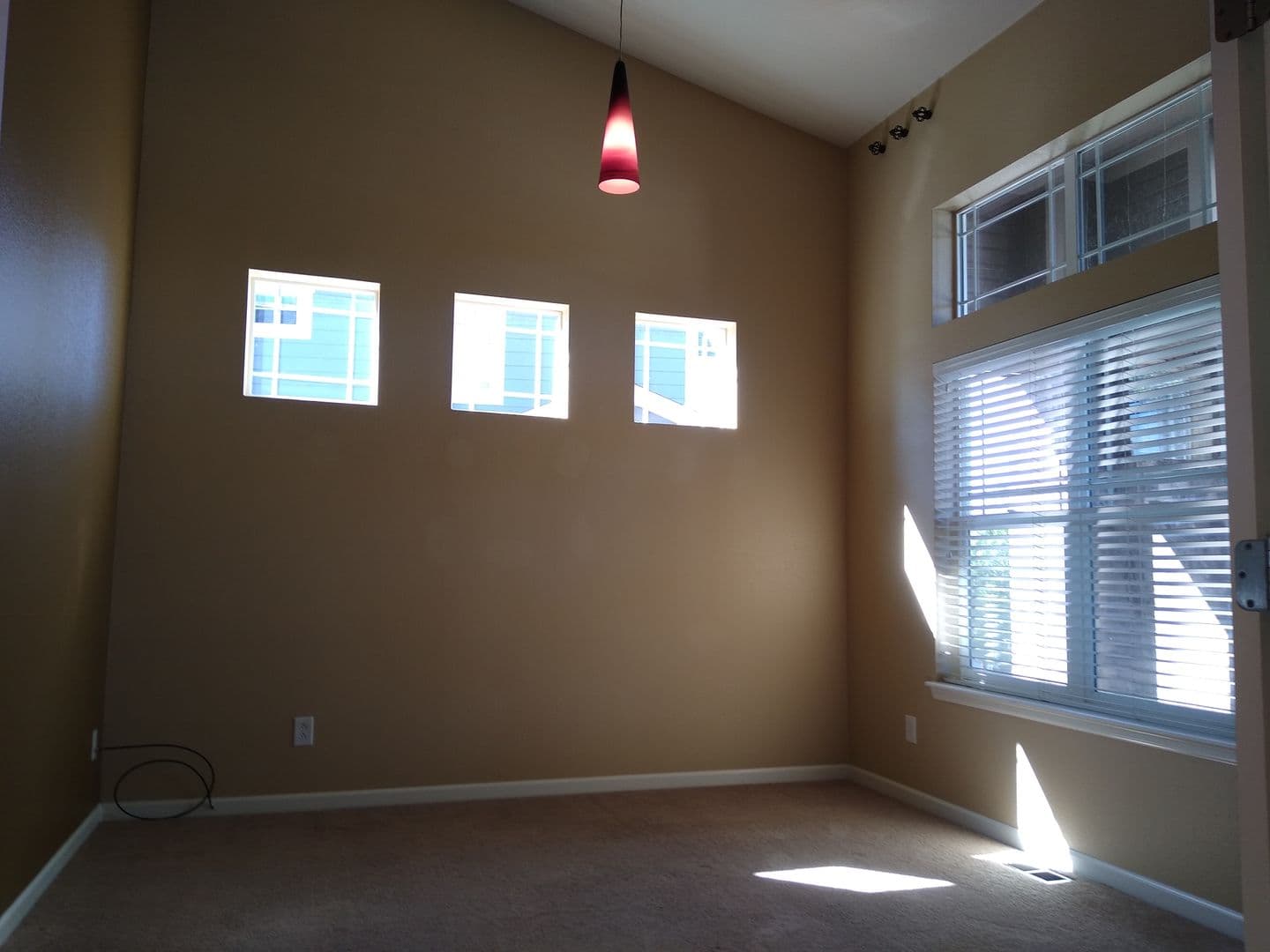 5863 Noble Court 39 of 124