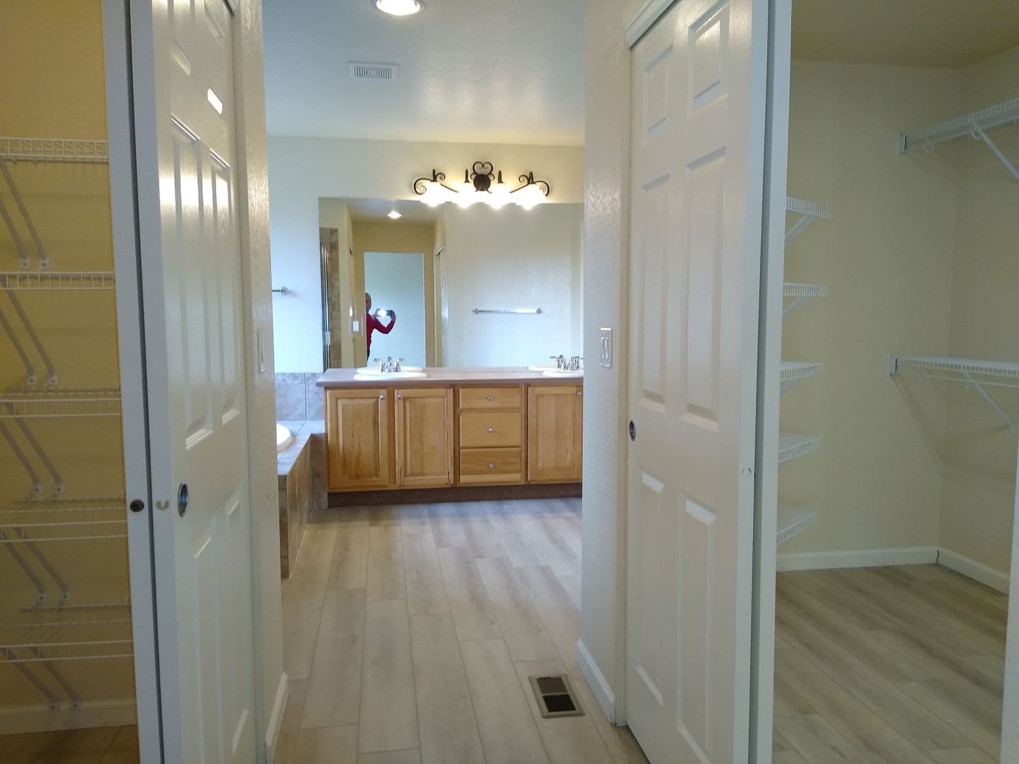 5863 Noble Court 104 of 124