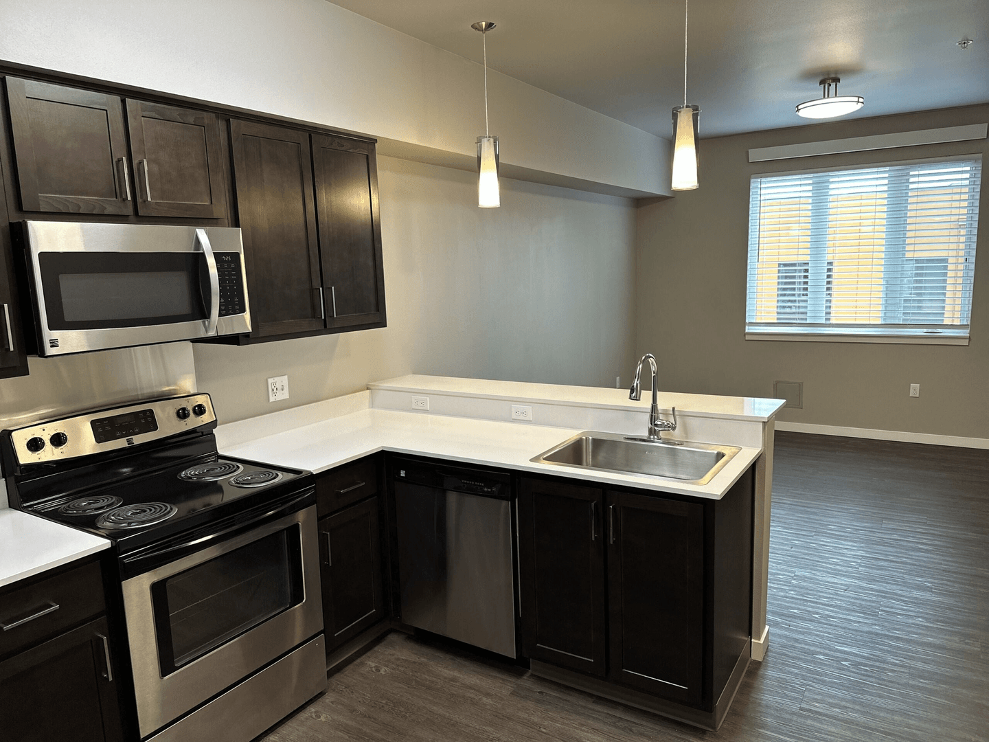 LaScala Apartments 3 of 7