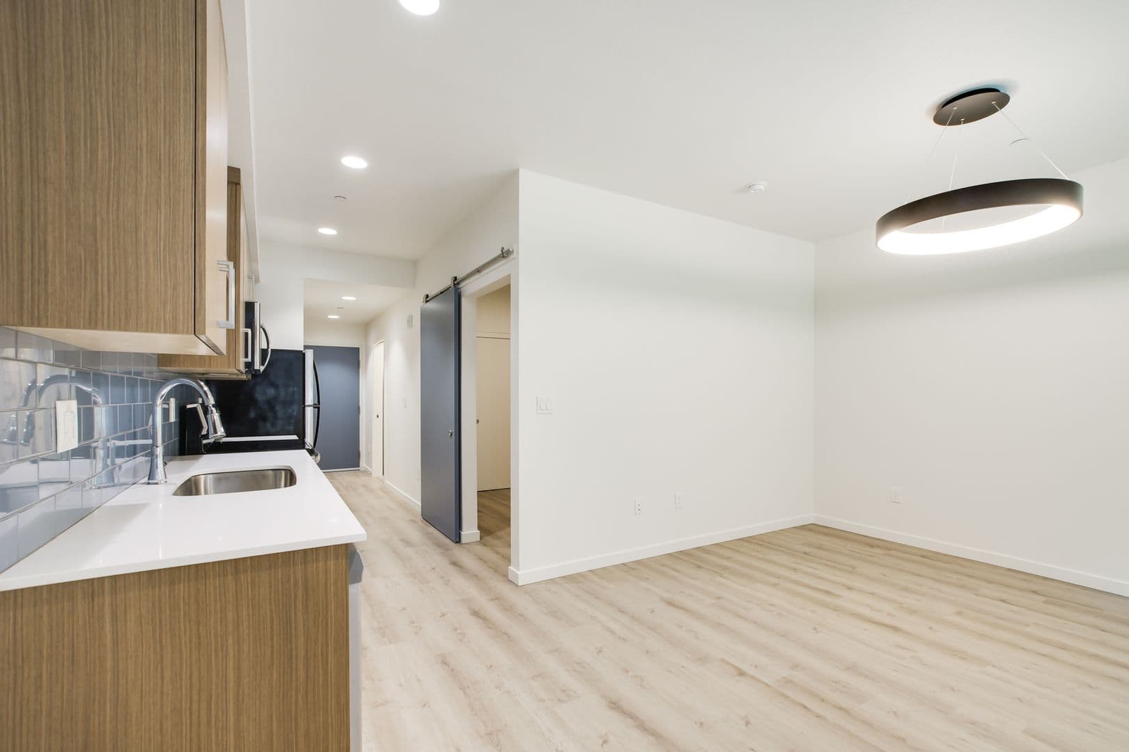 Ellie Jean Apartments 3 of 13