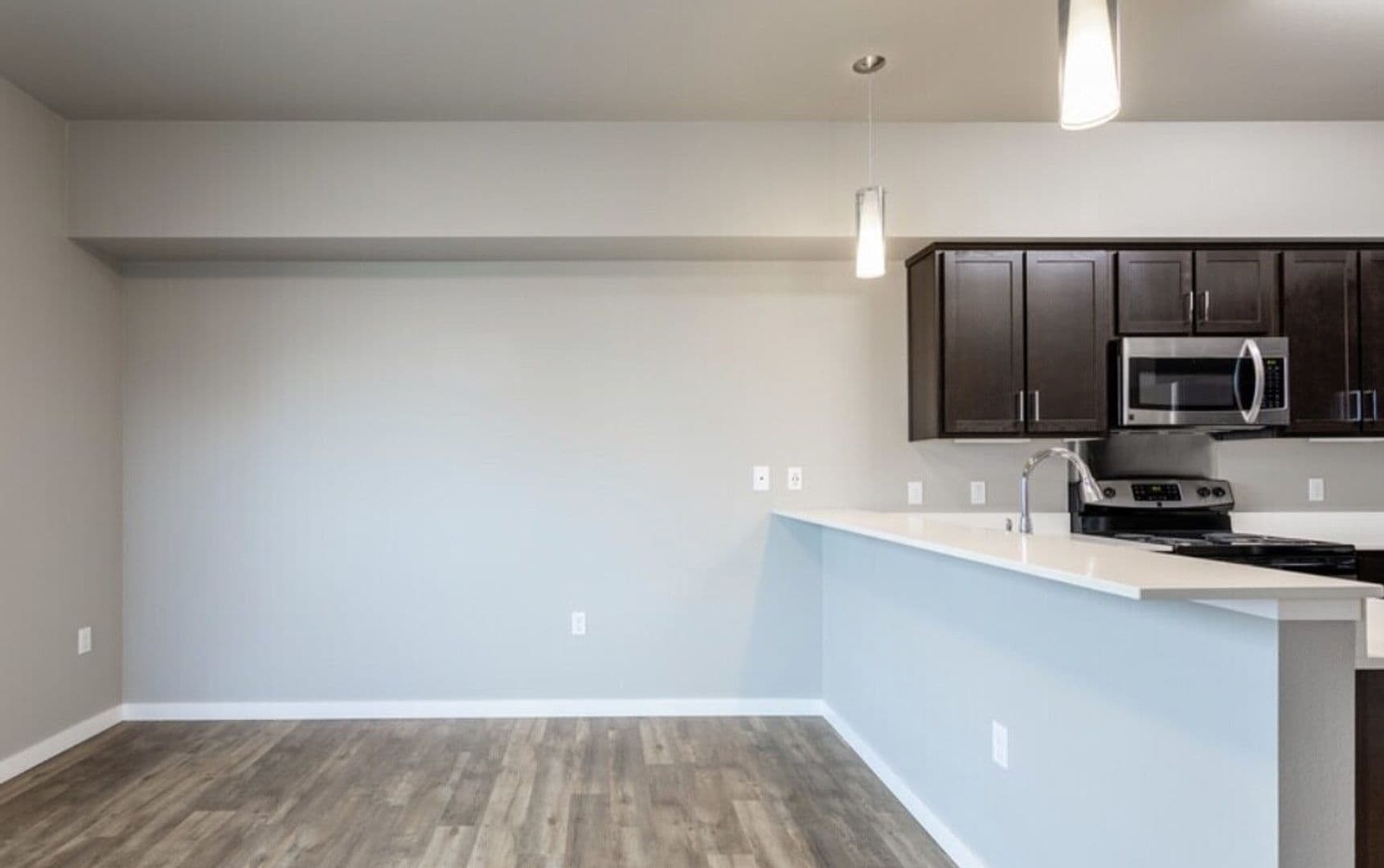 LaScala Apartments 5 of 7