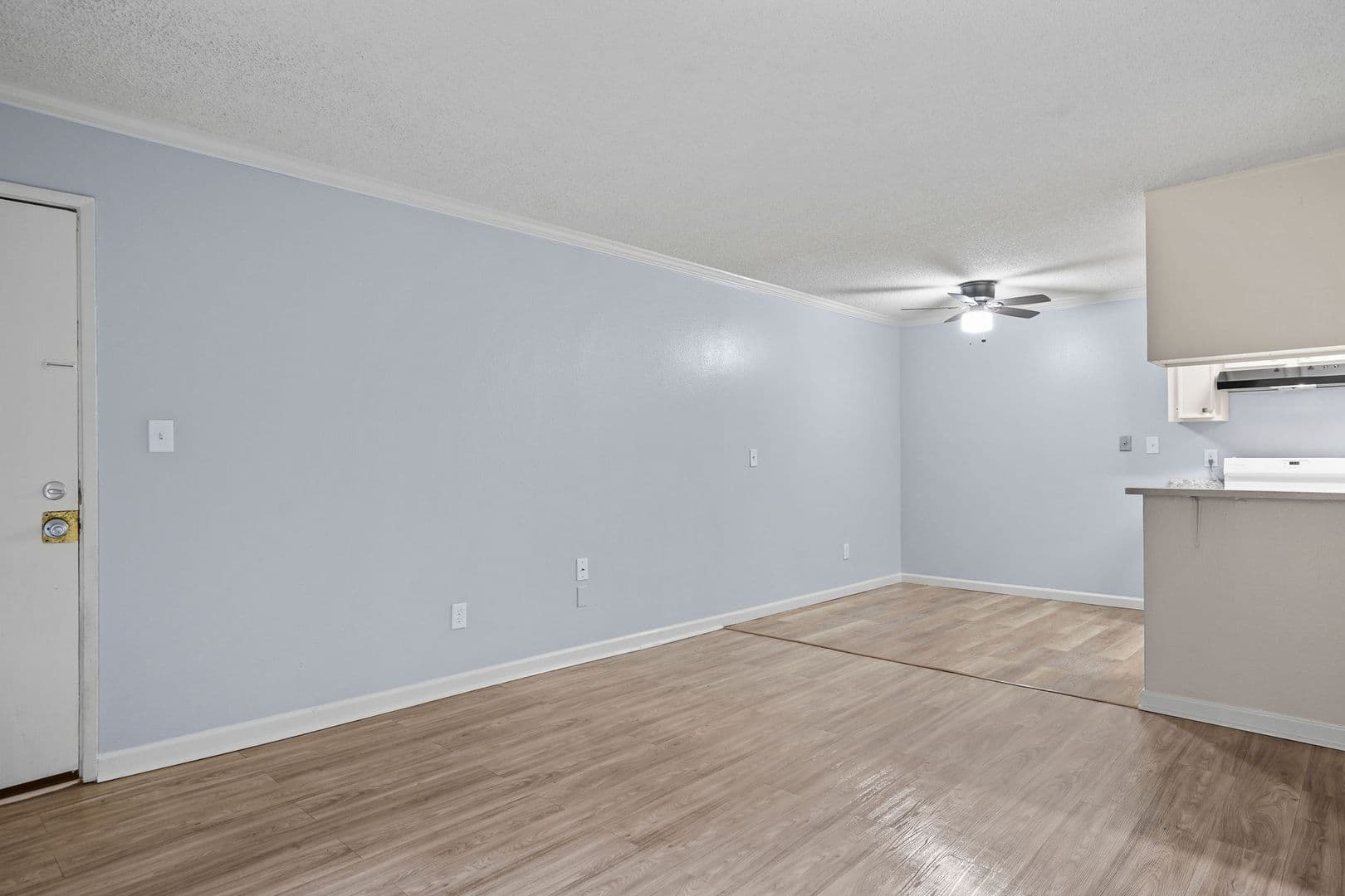 Century Plaza Apartments 4 of 8