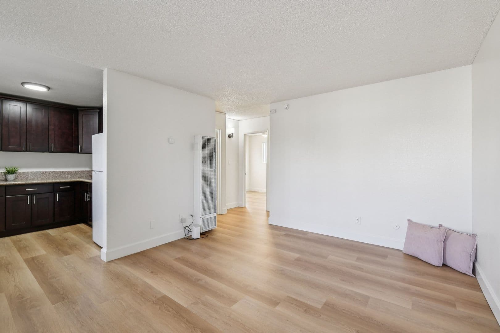 Bella Vista Apartments 4 of 23