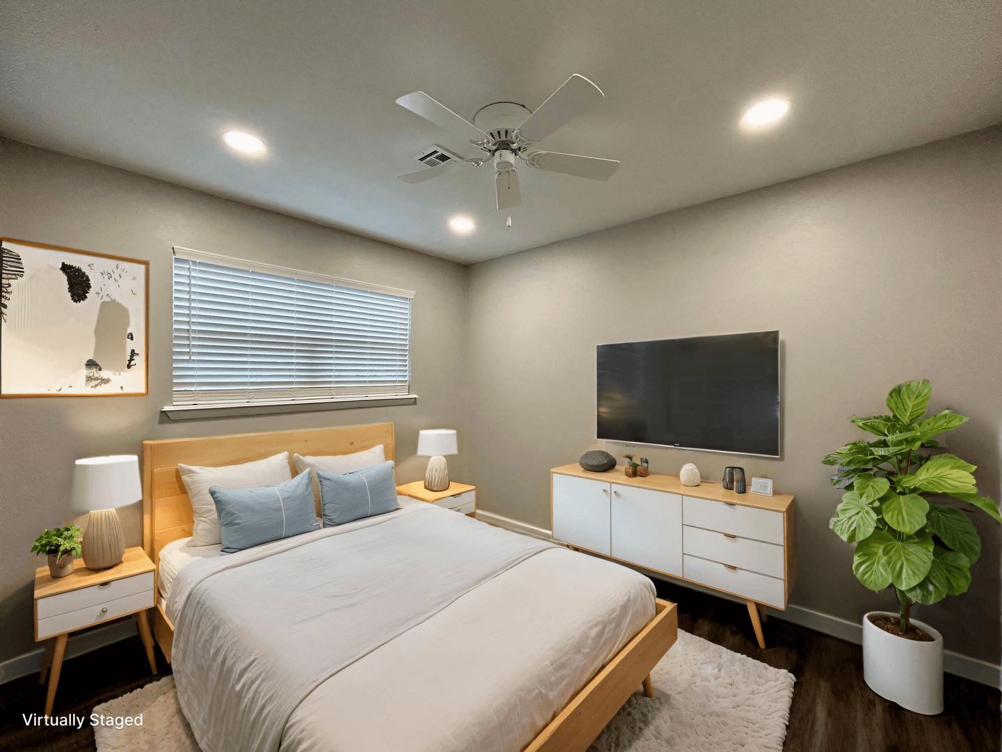 Limited Time Fall Special: Save $750 Off First Month's Rent 2 of 16
