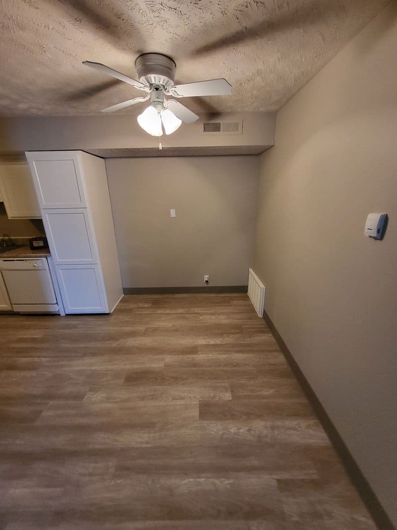 Shadow Ridge Apartments 2 of 12