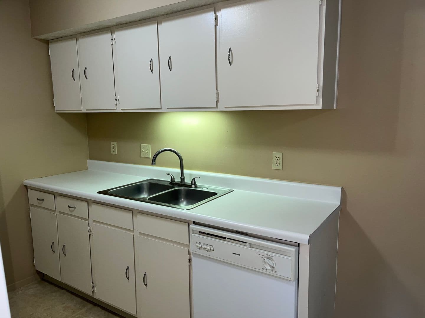 Shadow Ridge Apartments 4 of 16